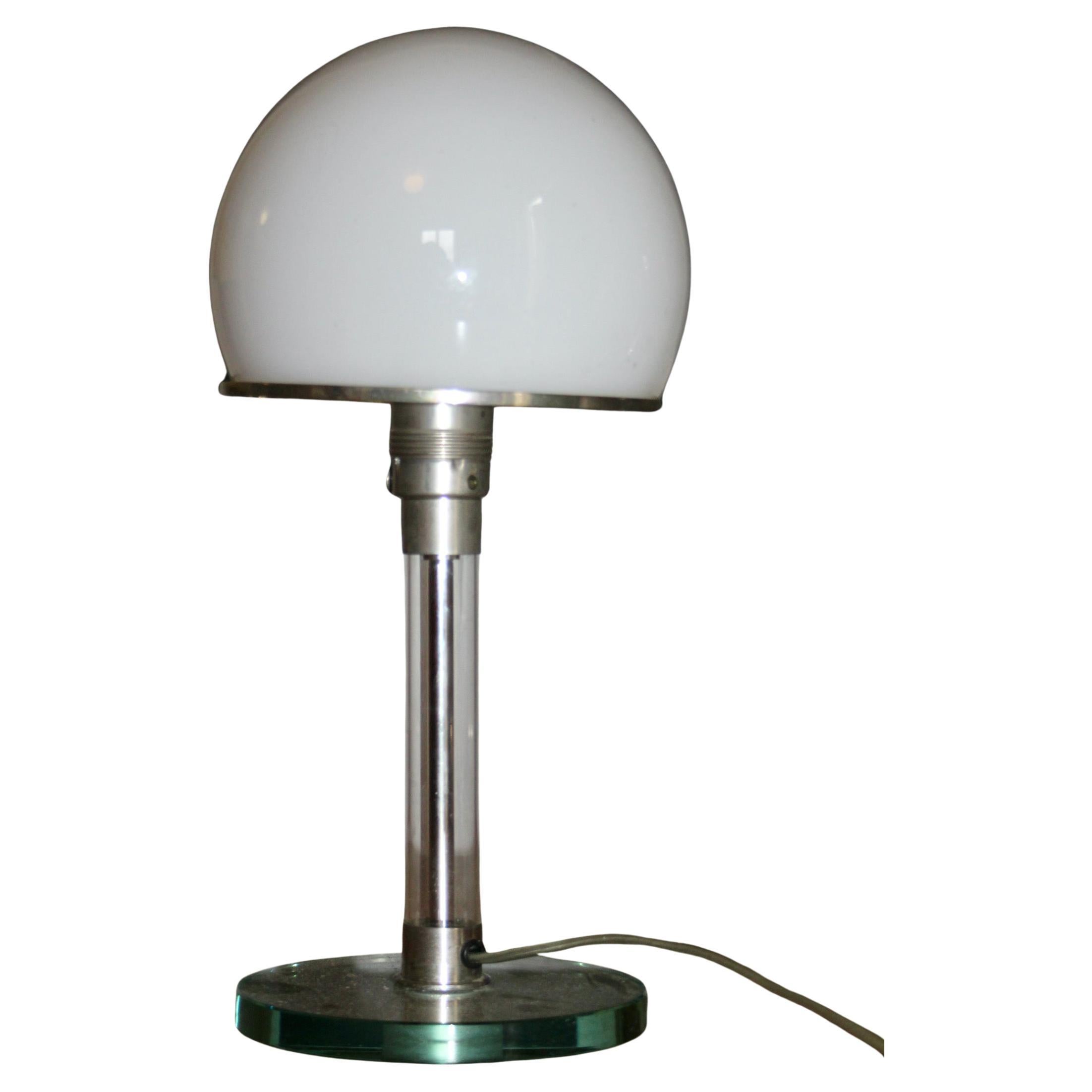 Bauhaus table lamp WG 24 by Prof. Wilhelm Wagenfeld en vente