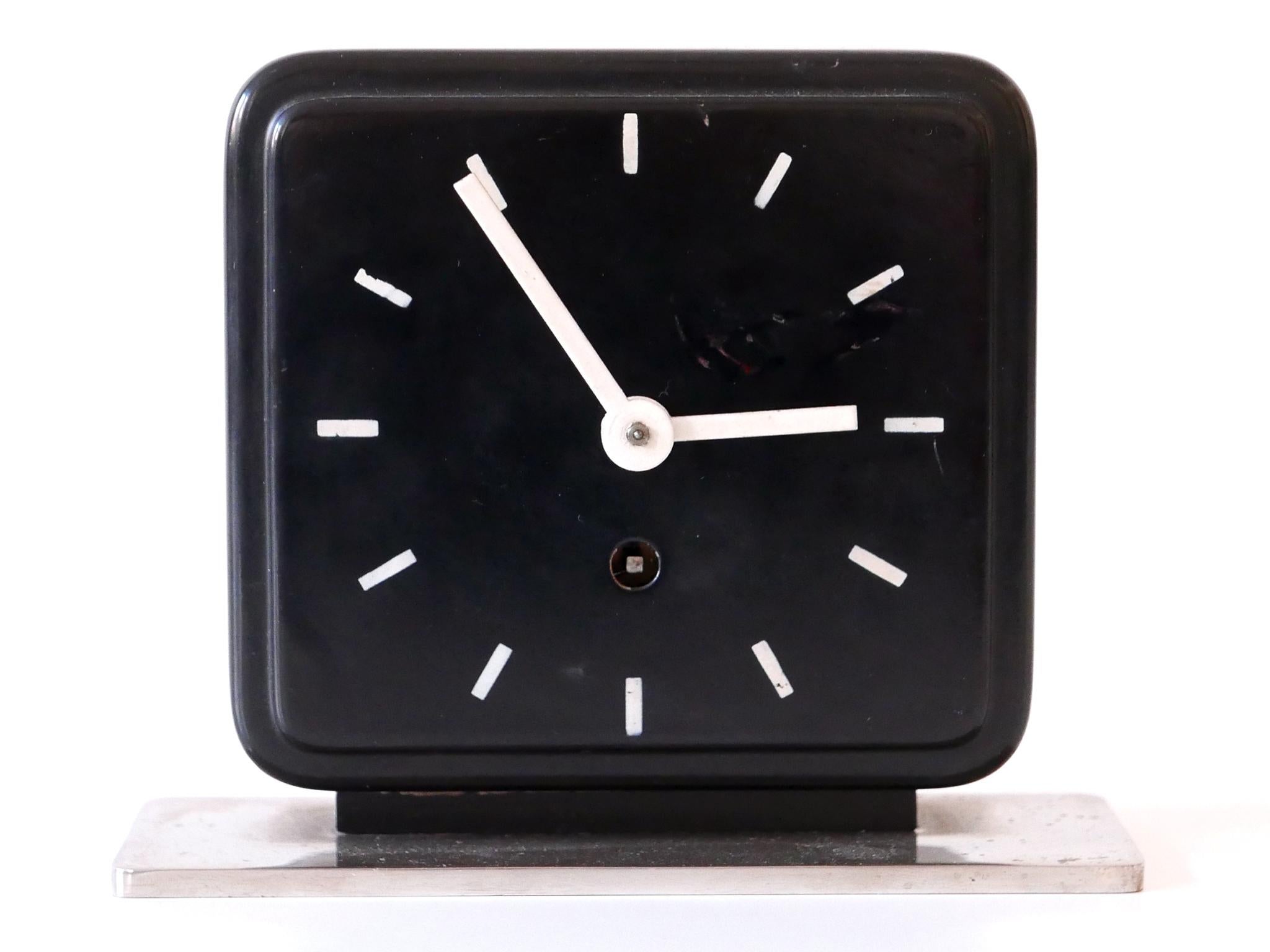 Bauhaus Table or Desk Clock by Marianne Brandt for Ruppelwerk Gotha Germany 1932 For Sale 3