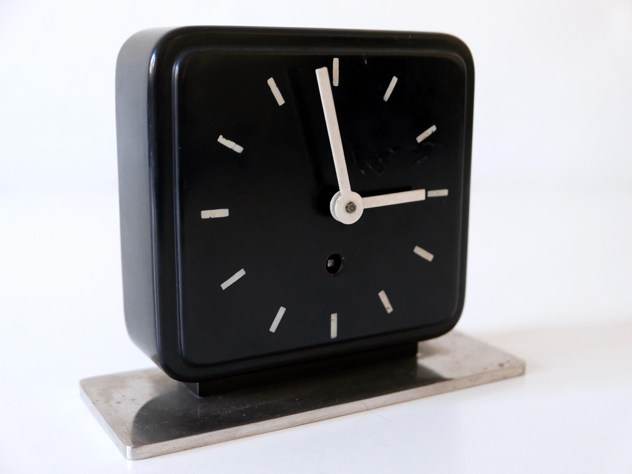 Émaillé Horloge de table ou de bureau Bauhaus de Marianne Brandt pour Ruppelwerk Gotha Allemagne 1932 en vente