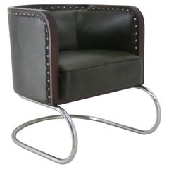 Fauteuil Bauhaus en cuir vert patiné, restauré, design des années 1930