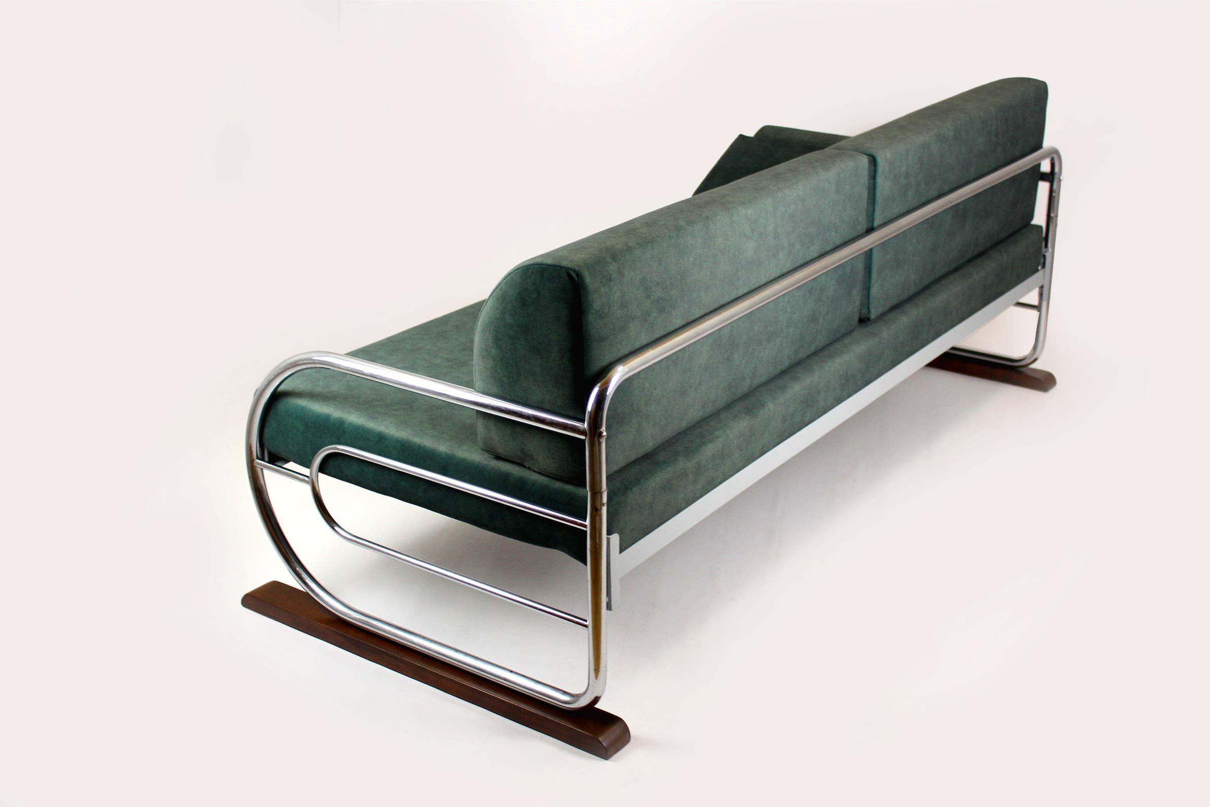 Bauhaus Tubular Chrome Steel Sofa from Hynek Gottwald, 1930s 10
