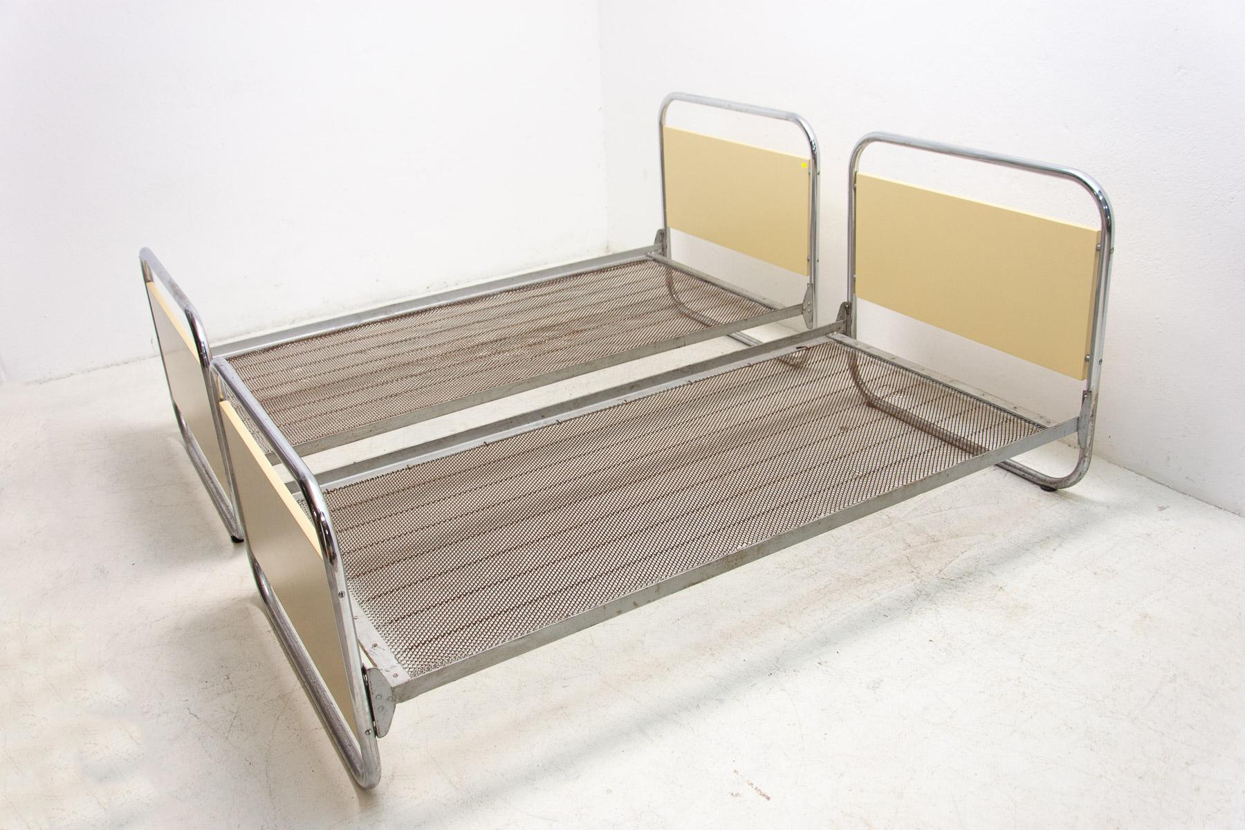 Bauhaus Tubular Steel Beds, 1930´S, Czechoslovakia, Set of 2 In Good Condition In Prague 8, CZ