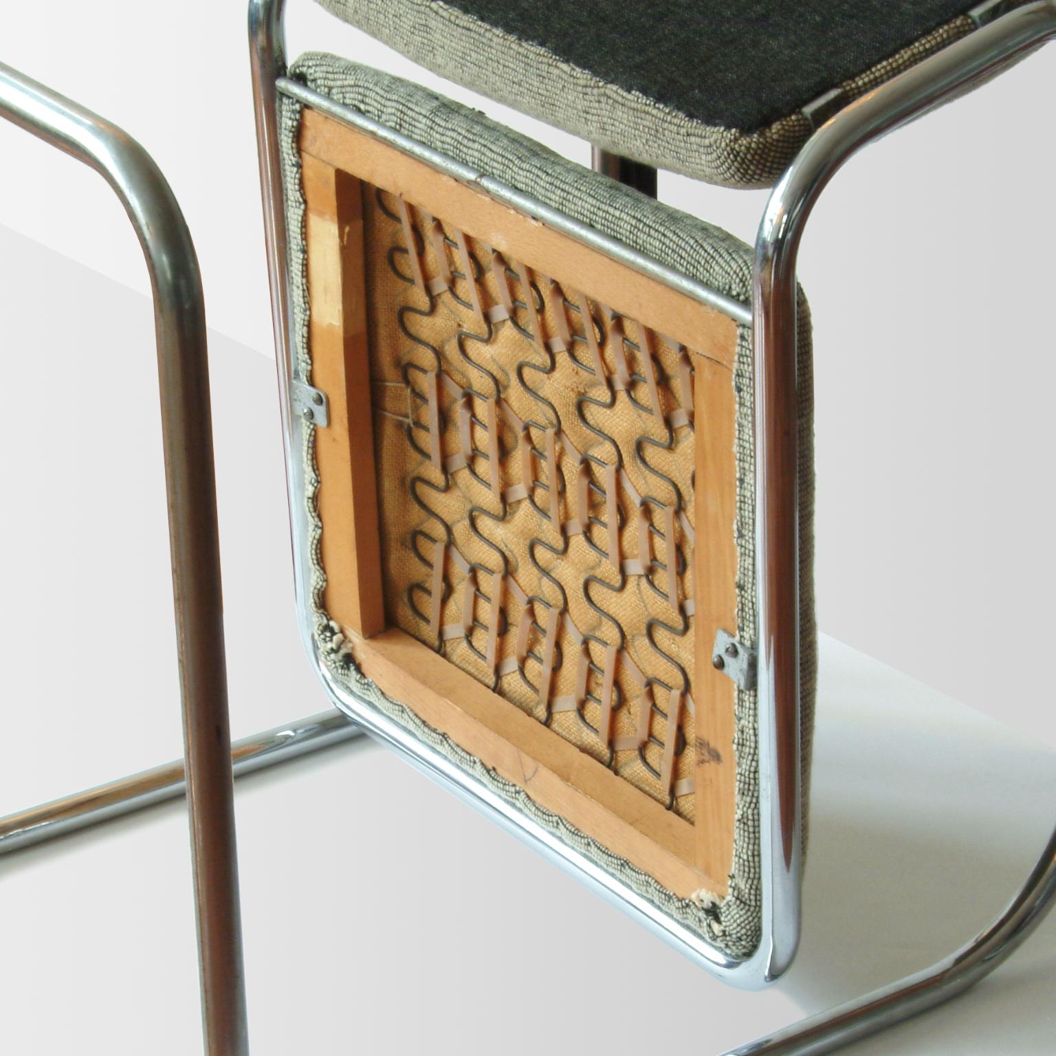Tissu Paire de chaises en porte-à-faux en acier tubulaire Bauhaus, Mauser Werke, Allemagne, vers 1932 en vente