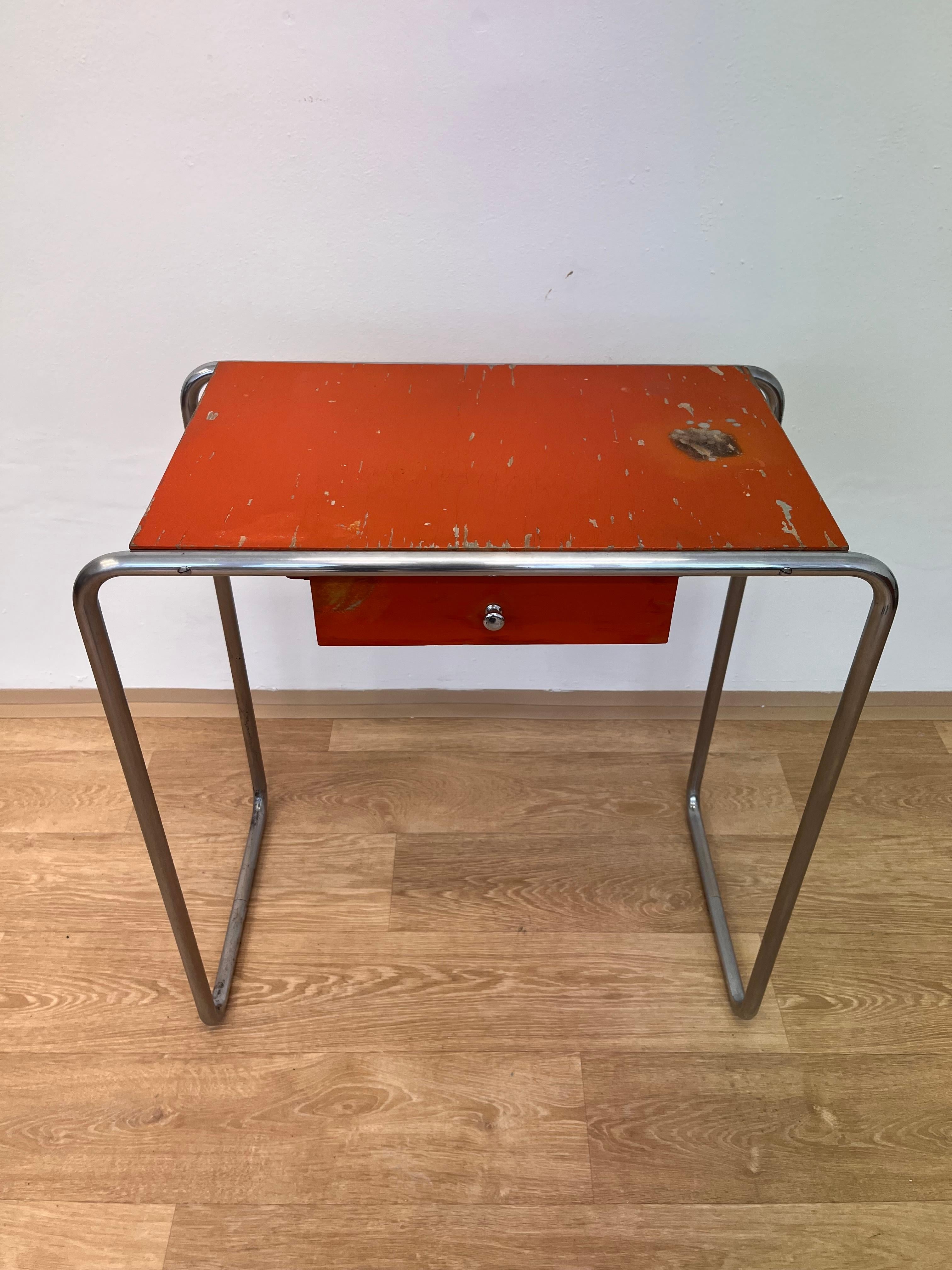 Mid-20th Century Bauhaus tubular steel Chrome Table model R12 by Robert Slezak - 1930s For Sale