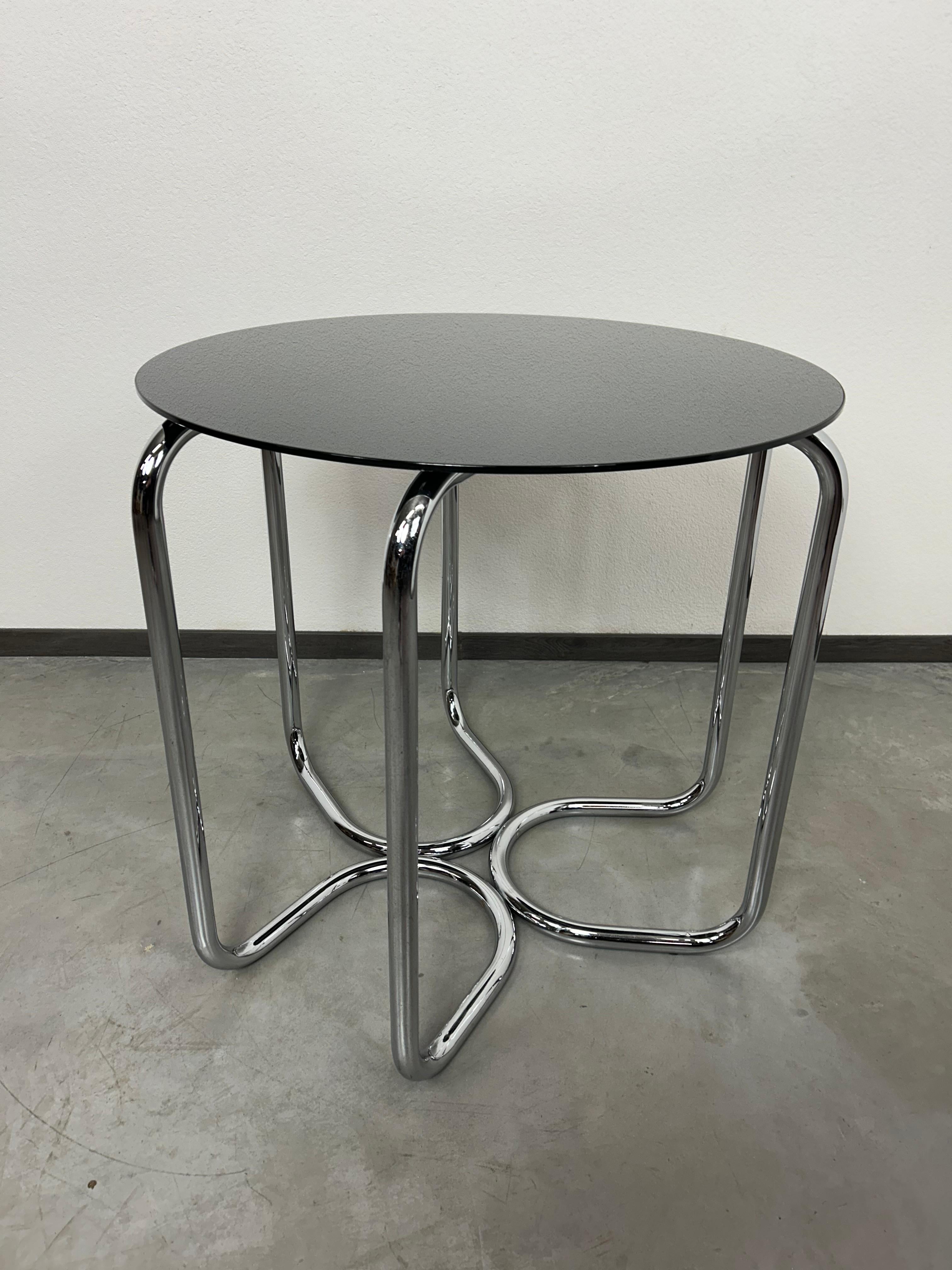 Mid-20th Century Bauhaus tubular steel coffee table For Sale