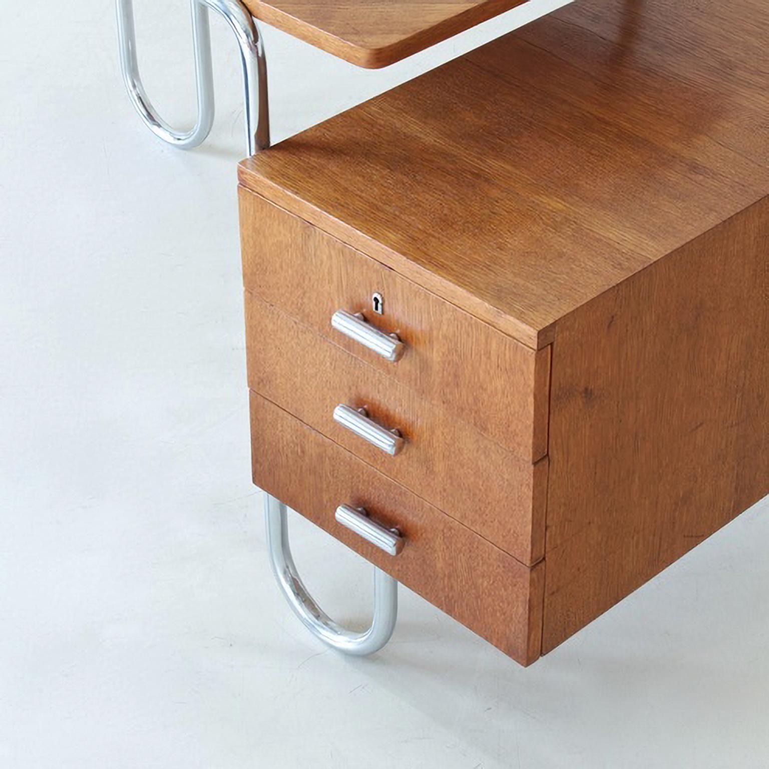 Bauhaus-Schreibtisch aus Stahlrohr von André Lurçat, hergestellt von Thonet, um 1935 (Deutsch) im Angebot