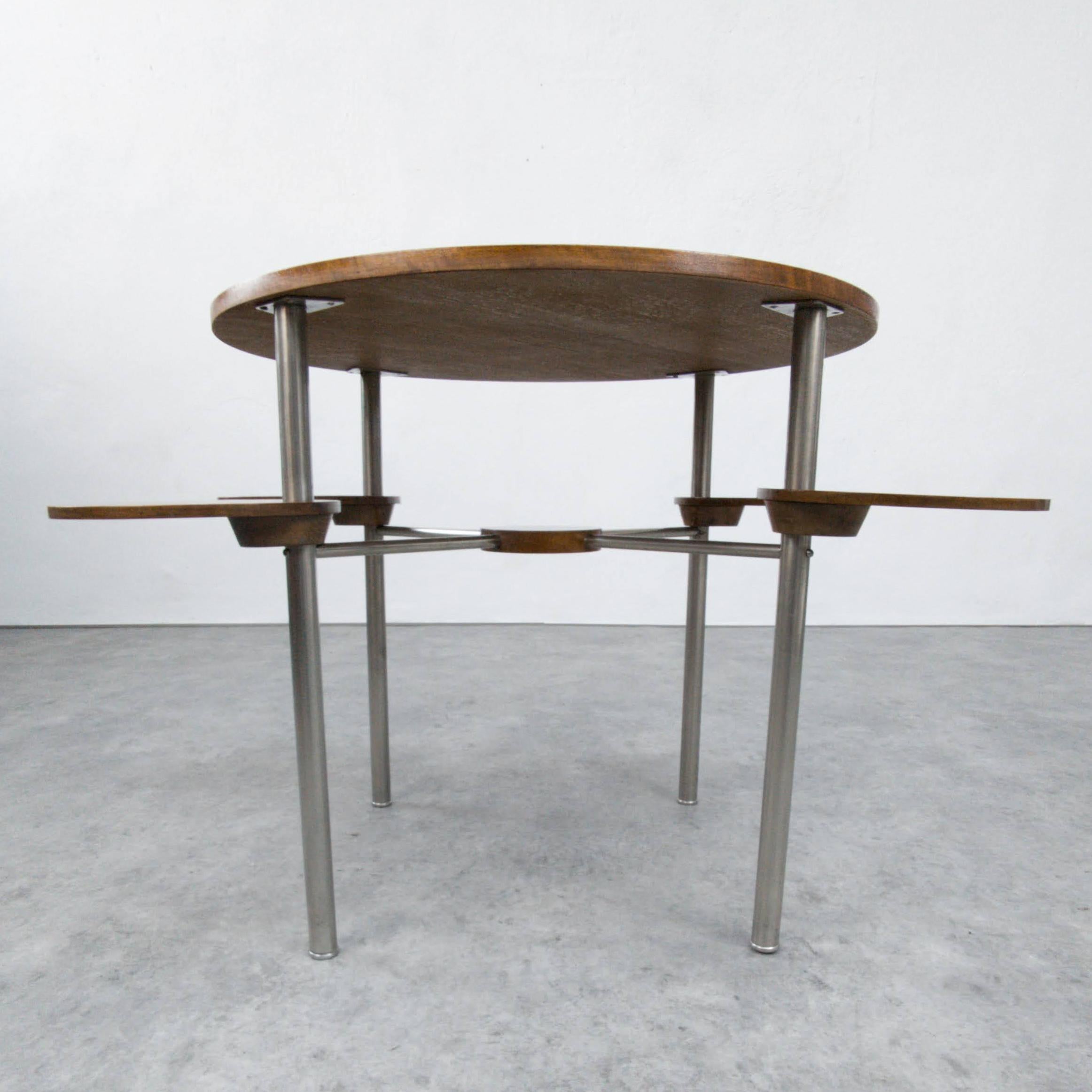 Bauhaus-Spieltisch aus Stahlrohr von Jindřich Halabala  im Angebot 1