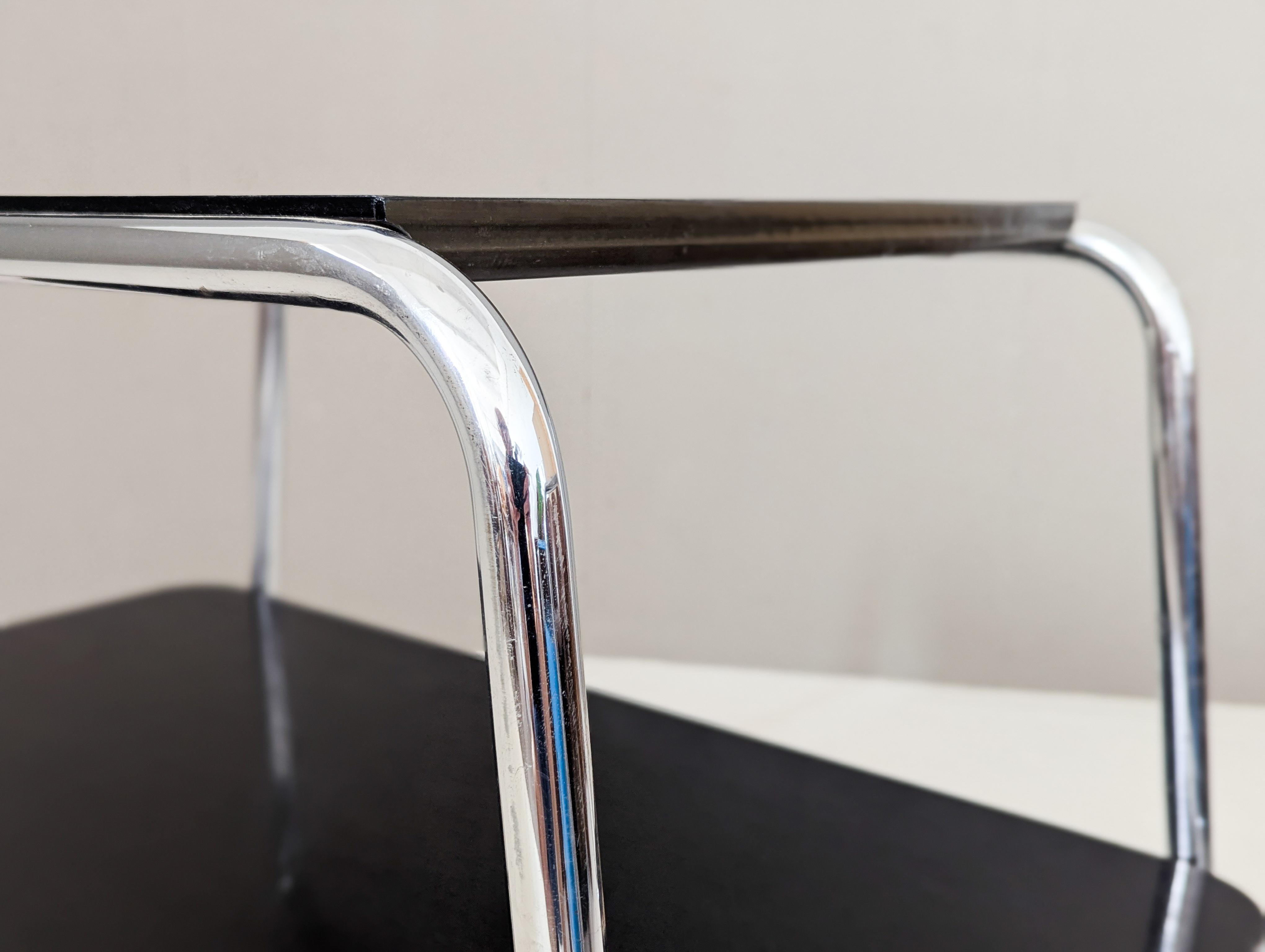 Chariot de service en acier tubulaire Bauhaus par Robert Steele, années 1930 en vente 7