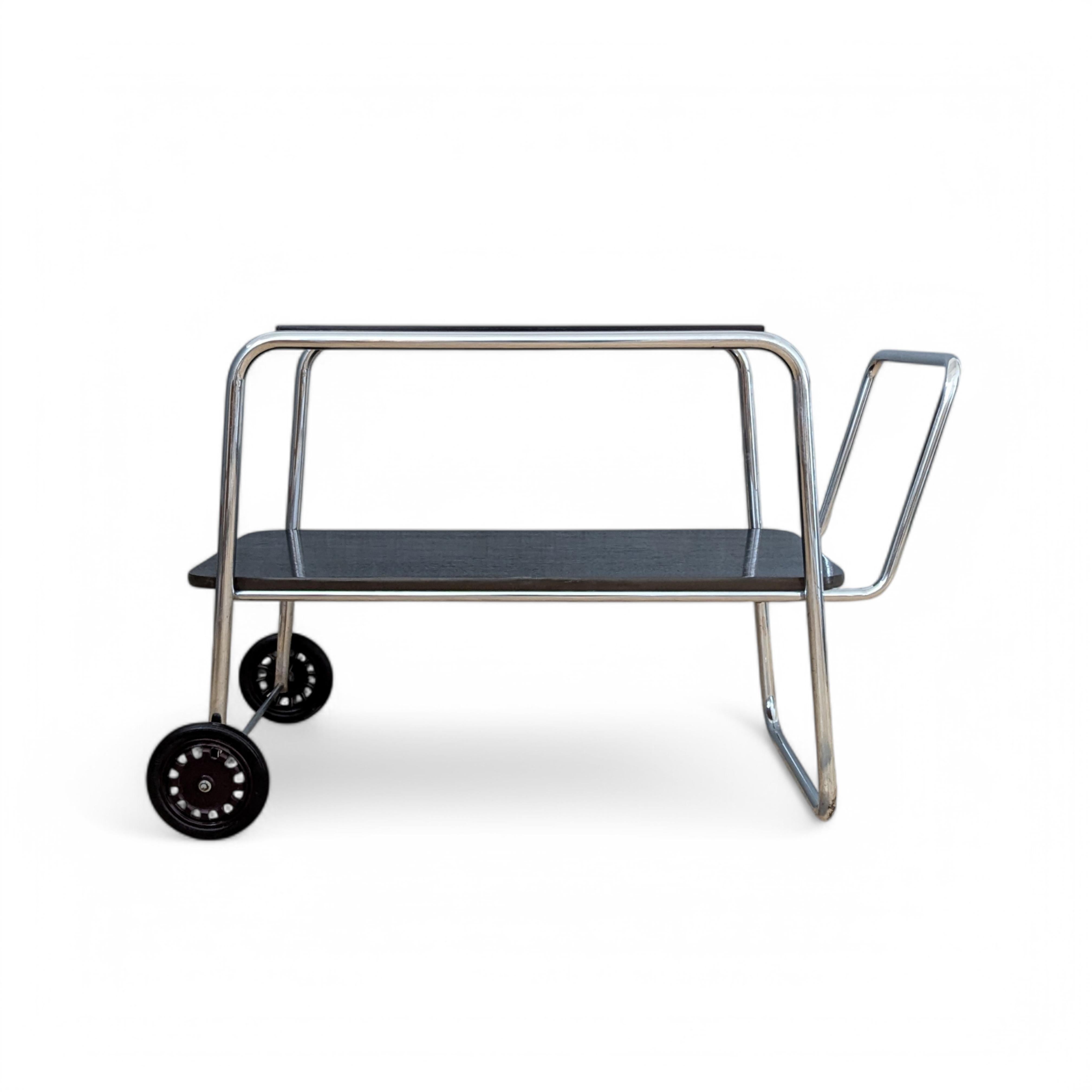Tchèque Chariot de service en acier tubulaire Bauhaus par Robert Steele, années 1930 en vente