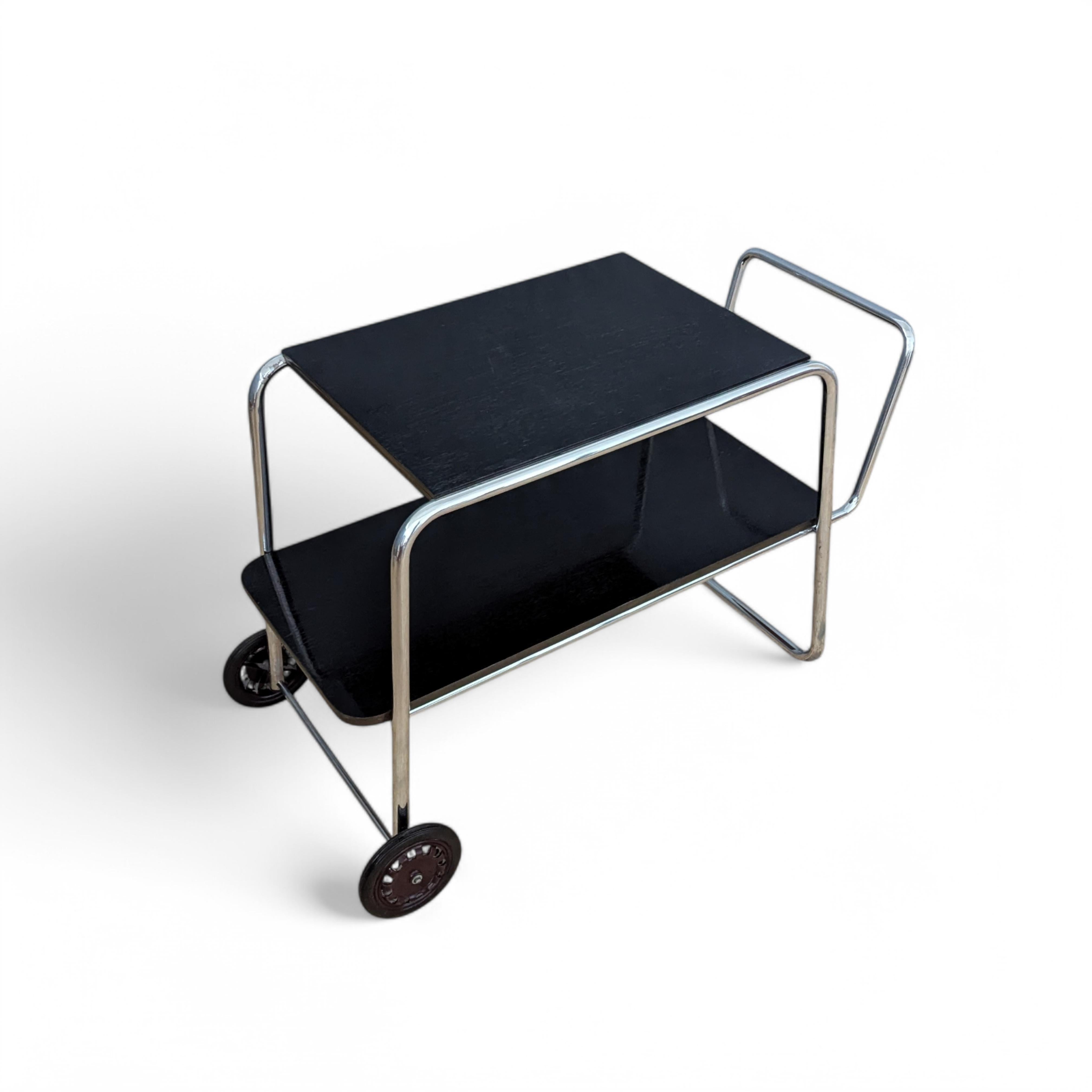 Milieu du XXe siècle Chariot de service en acier tubulaire Bauhaus par Robert Steele, années 1930 en vente