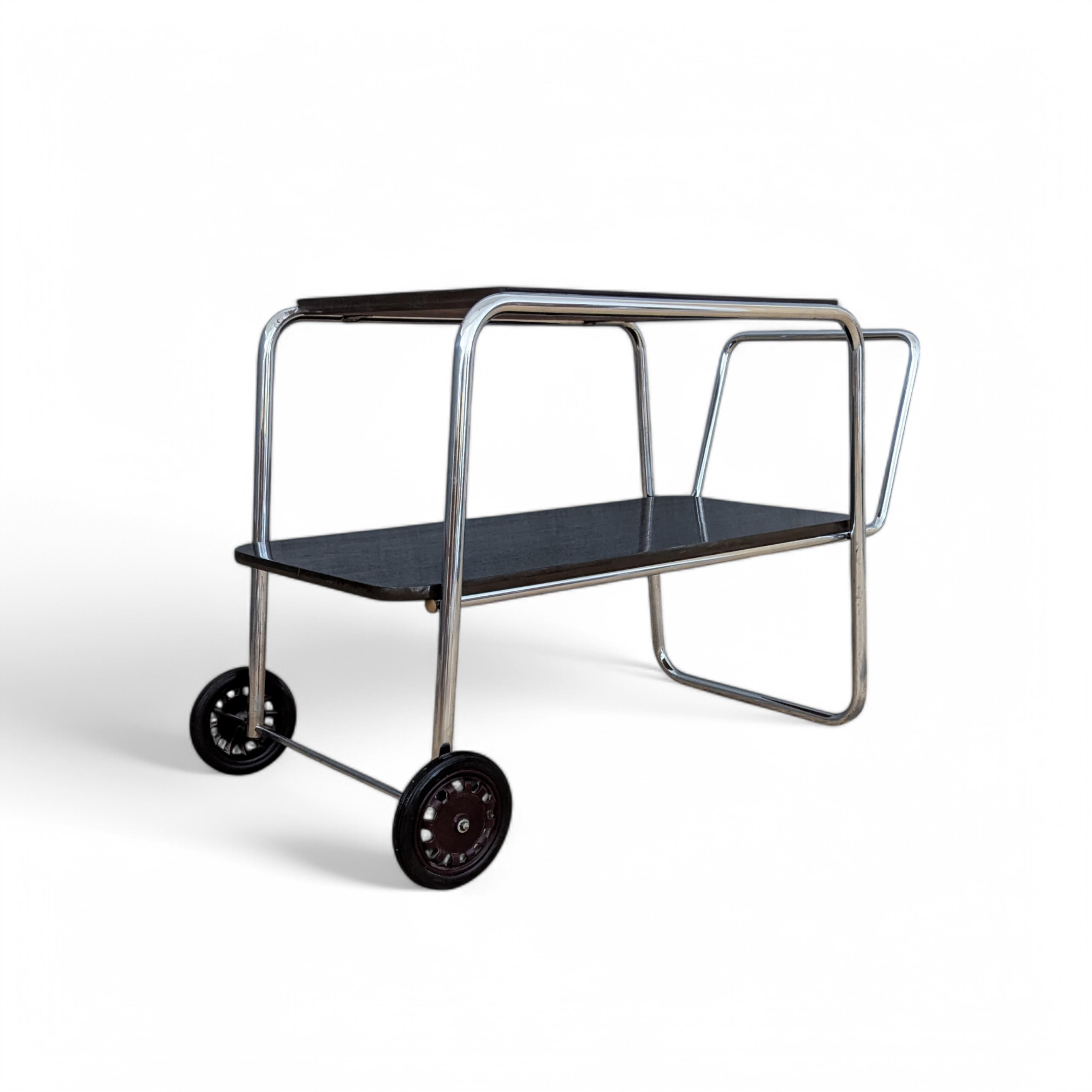 Chariot de service en acier tubulaire Bauhaus par Robert Steele, années 1930 en vente 1