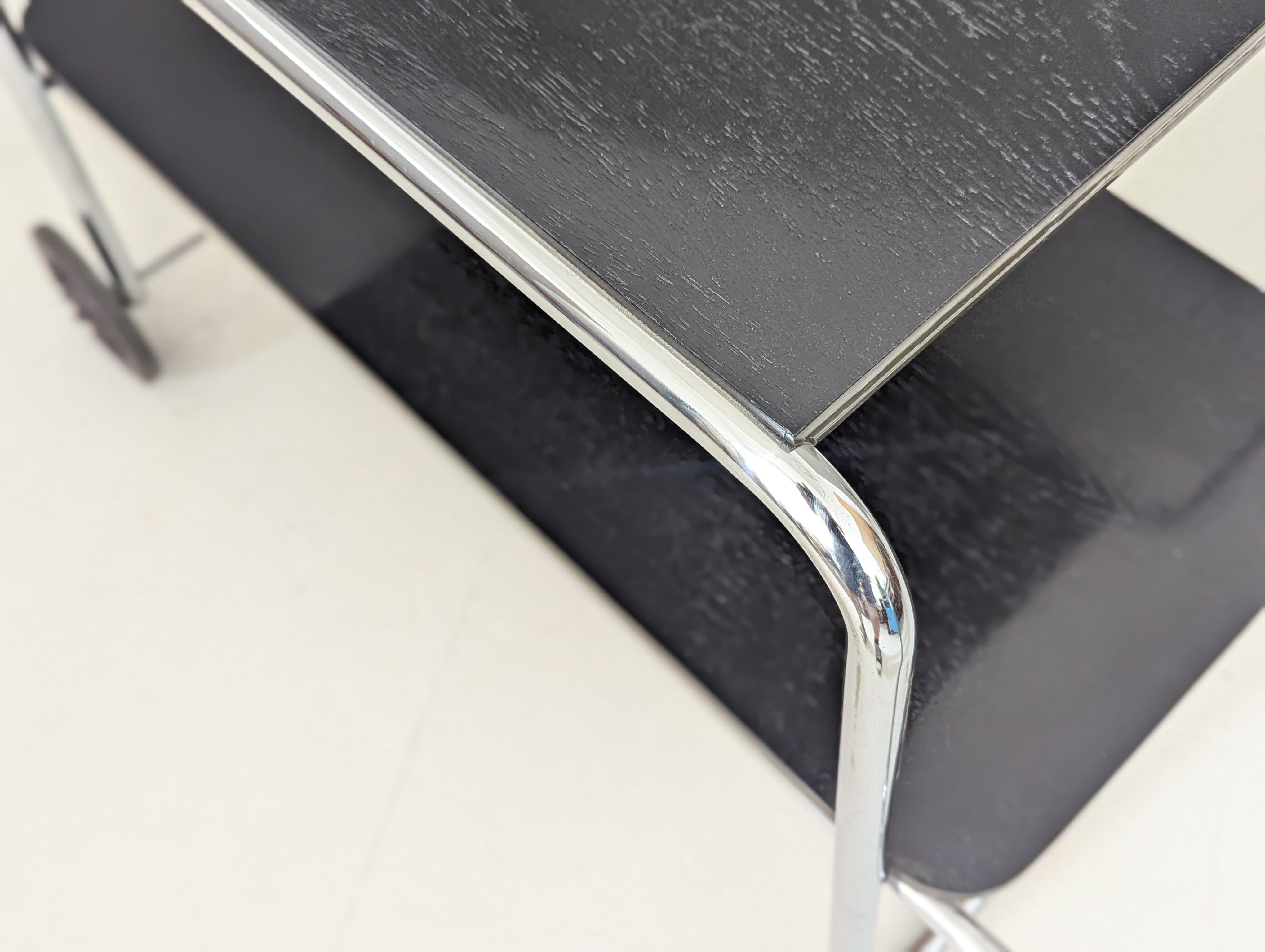 Chariot de service en acier tubulaire Bauhaus par Robert Steele, années 1930 en vente 3