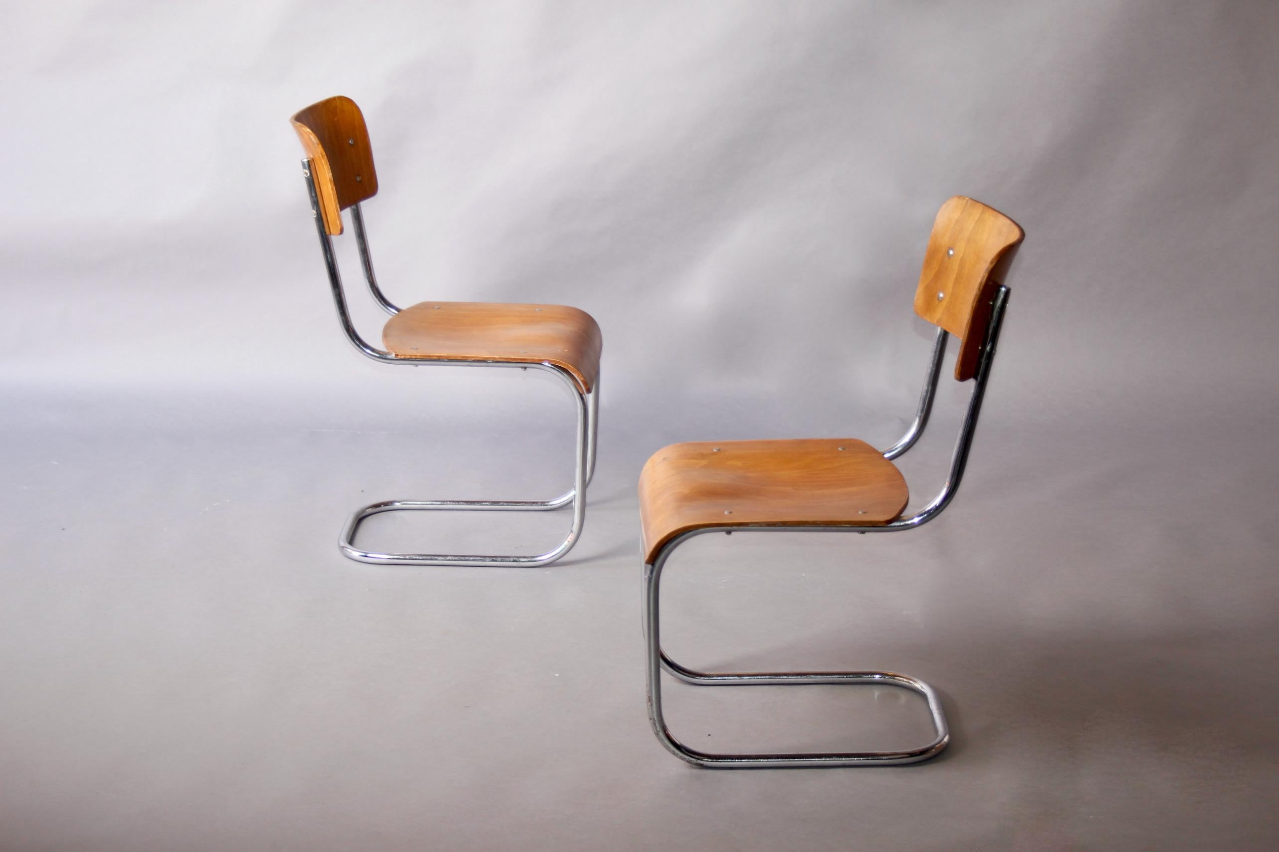 Ensemble de 8 chaises Bauhaus en acier tubulaire en vente 4