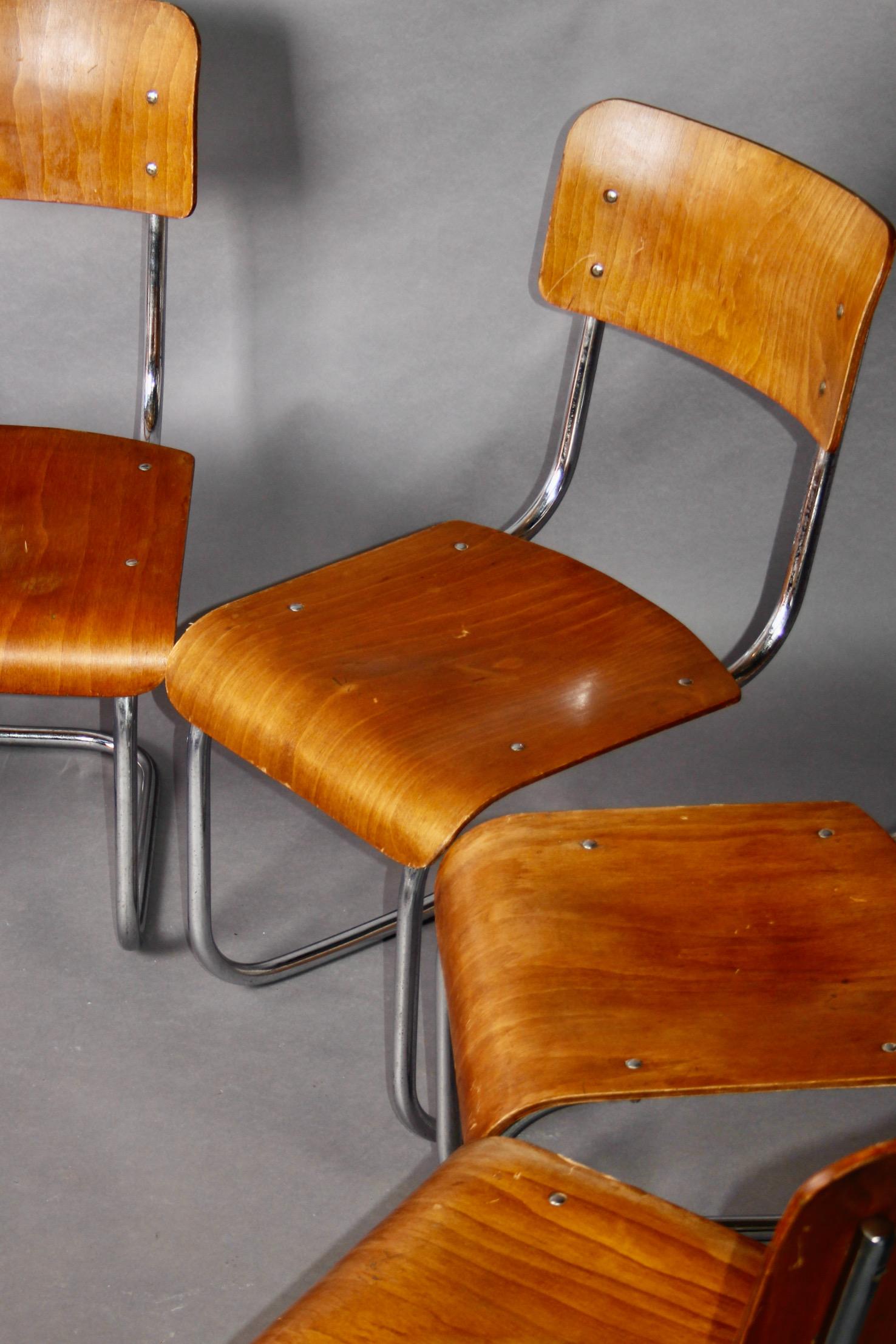 Ensemble de 8 chaises Bauhaus en acier tubulaire en vente 7