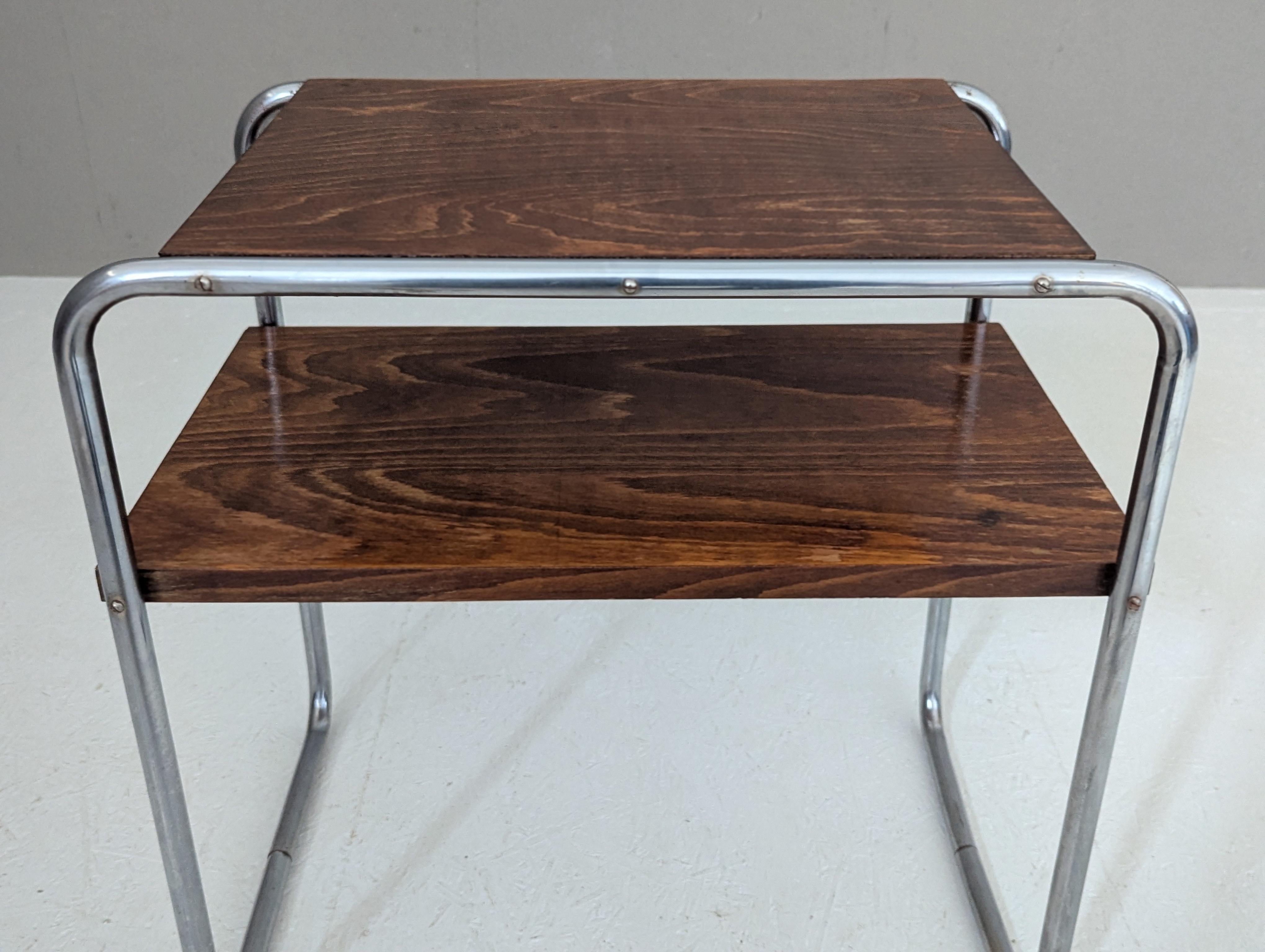 Table d'appoint en tube d'acier Bauhaus, modèle B 12, par Marcel Breuer, années 1930. en vente 4