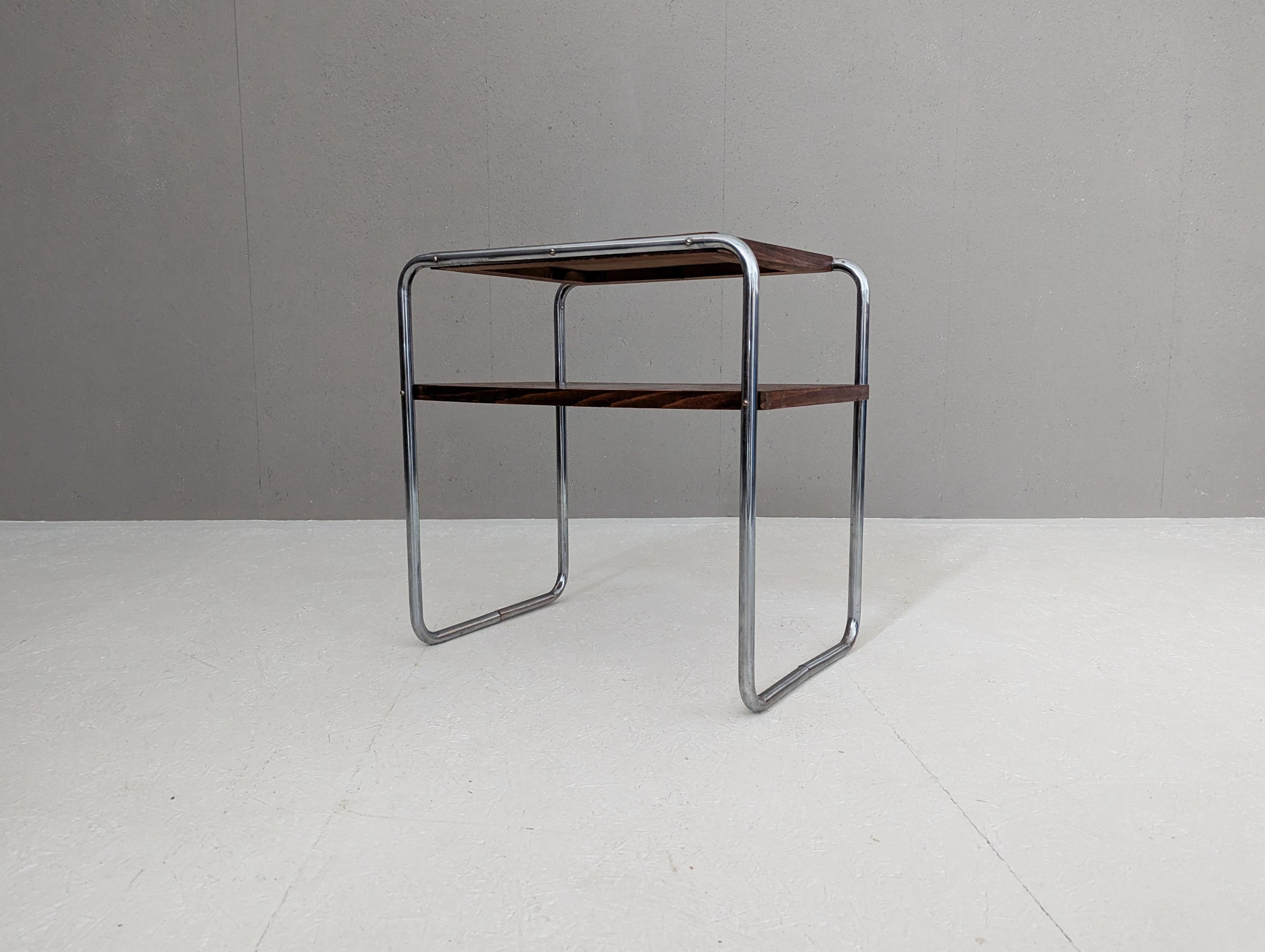 Tchèque Table d'appoint en tube d'acier Bauhaus, modèle B 12, par Marcel Breuer, années 1930. en vente