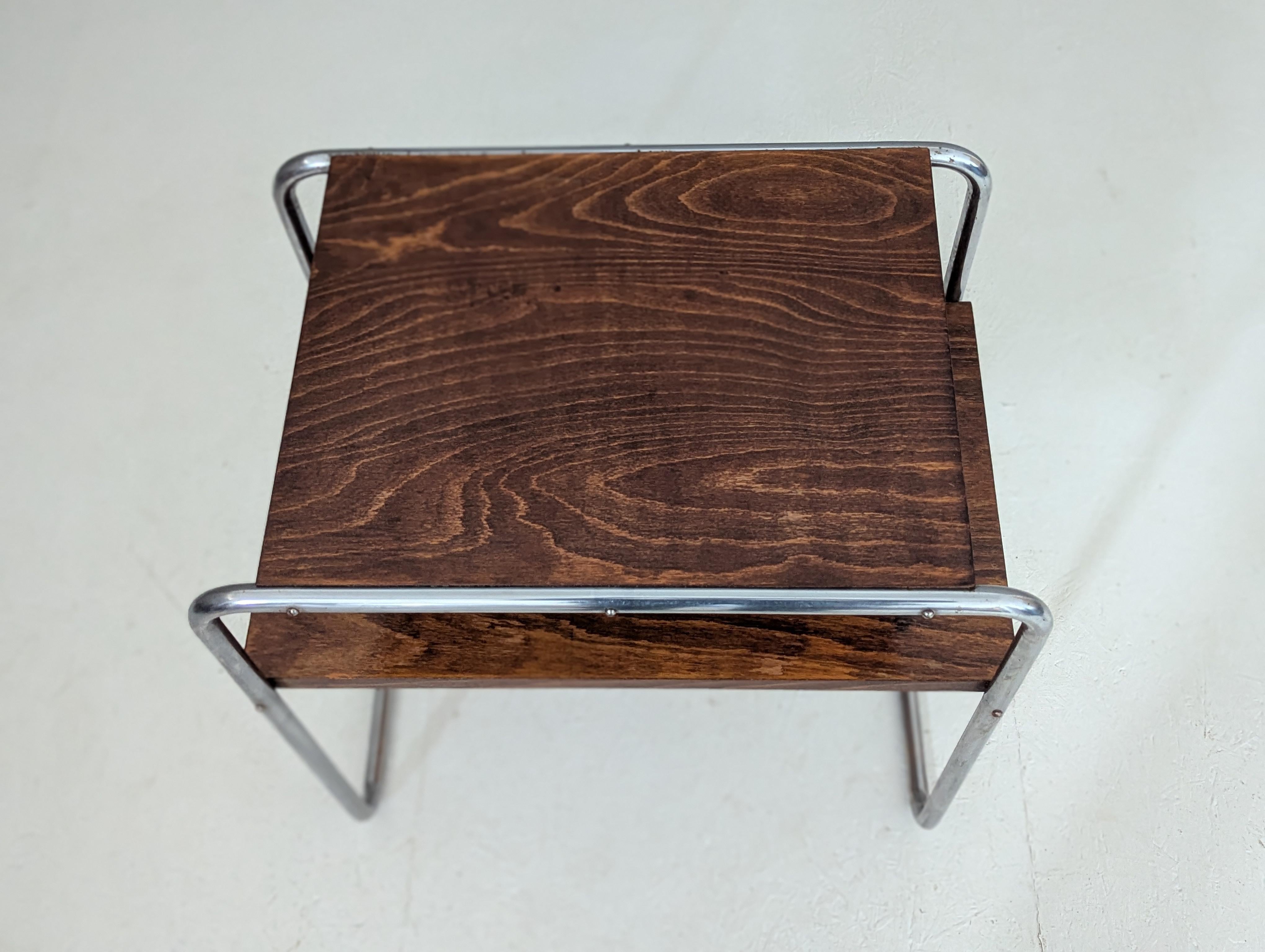 Table d'appoint en tube d'acier Bauhaus, modèle B 12, par Marcel Breuer, années 1930. en vente 3