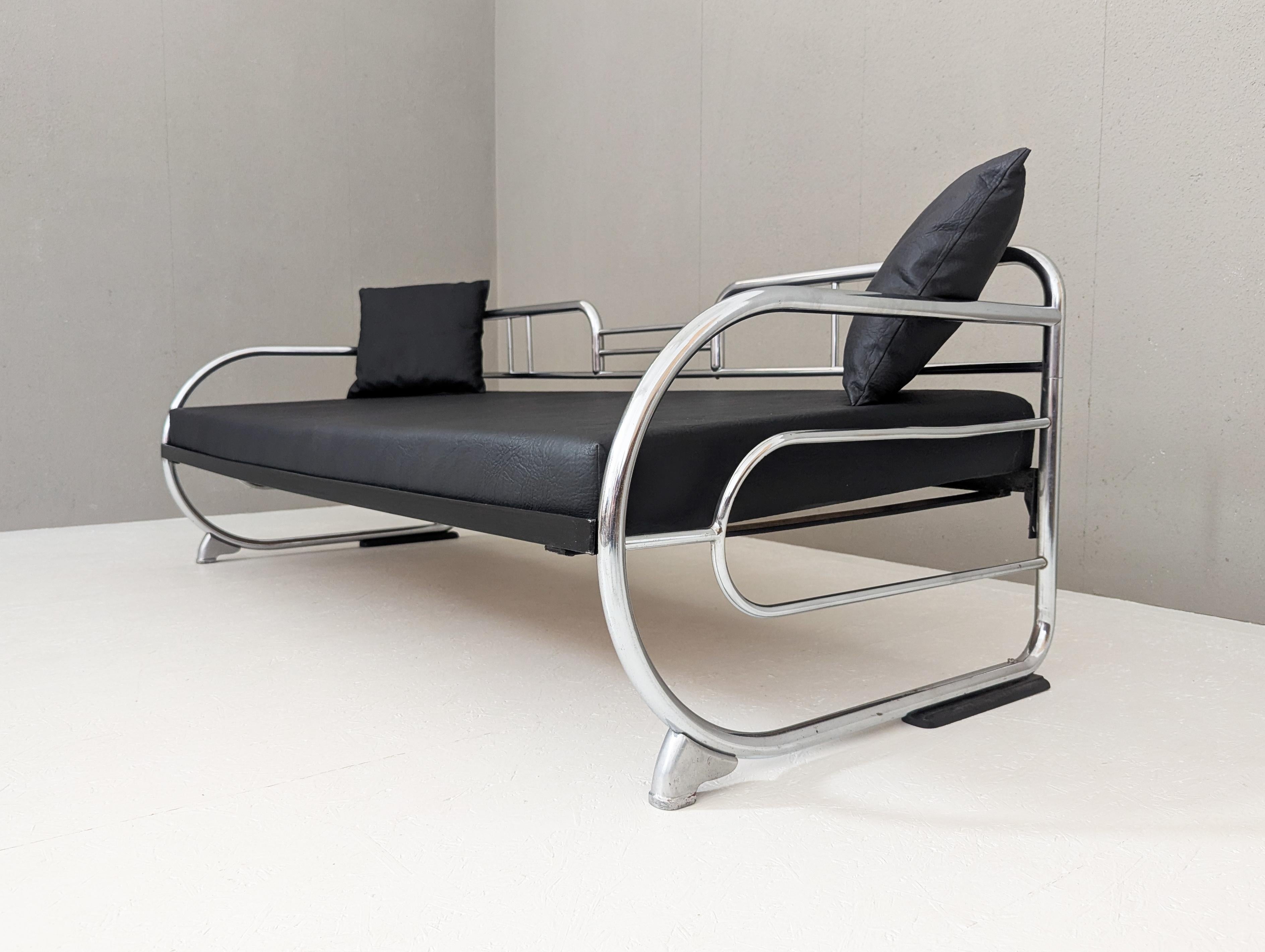 Canapé en acier tubulaire Bauhaus par Hynek Gottwald, années 1930 : Bon état - En vente à PRAHA 5, CZ