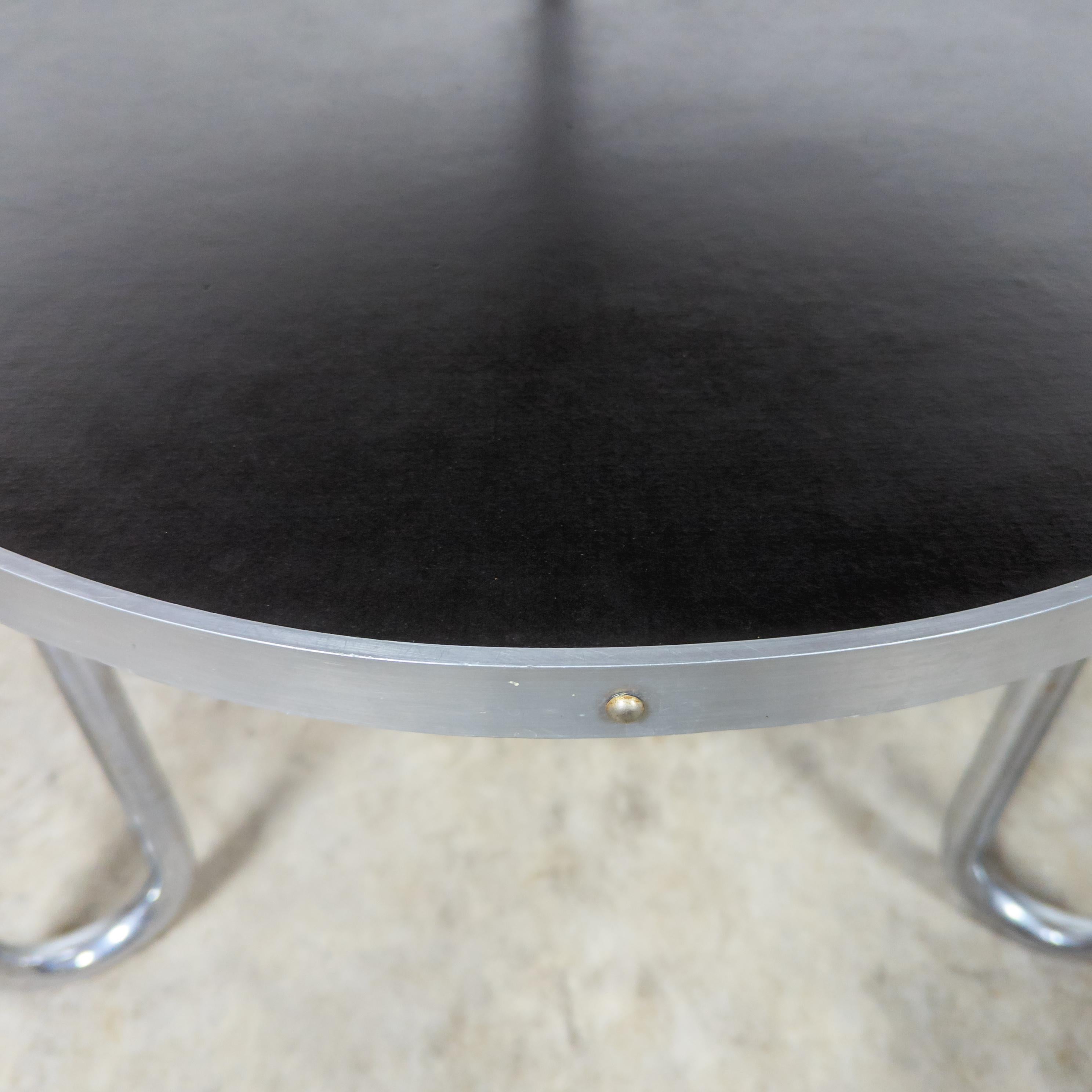 Bauhaus tubular steel table Mauser Werke For Sale 3