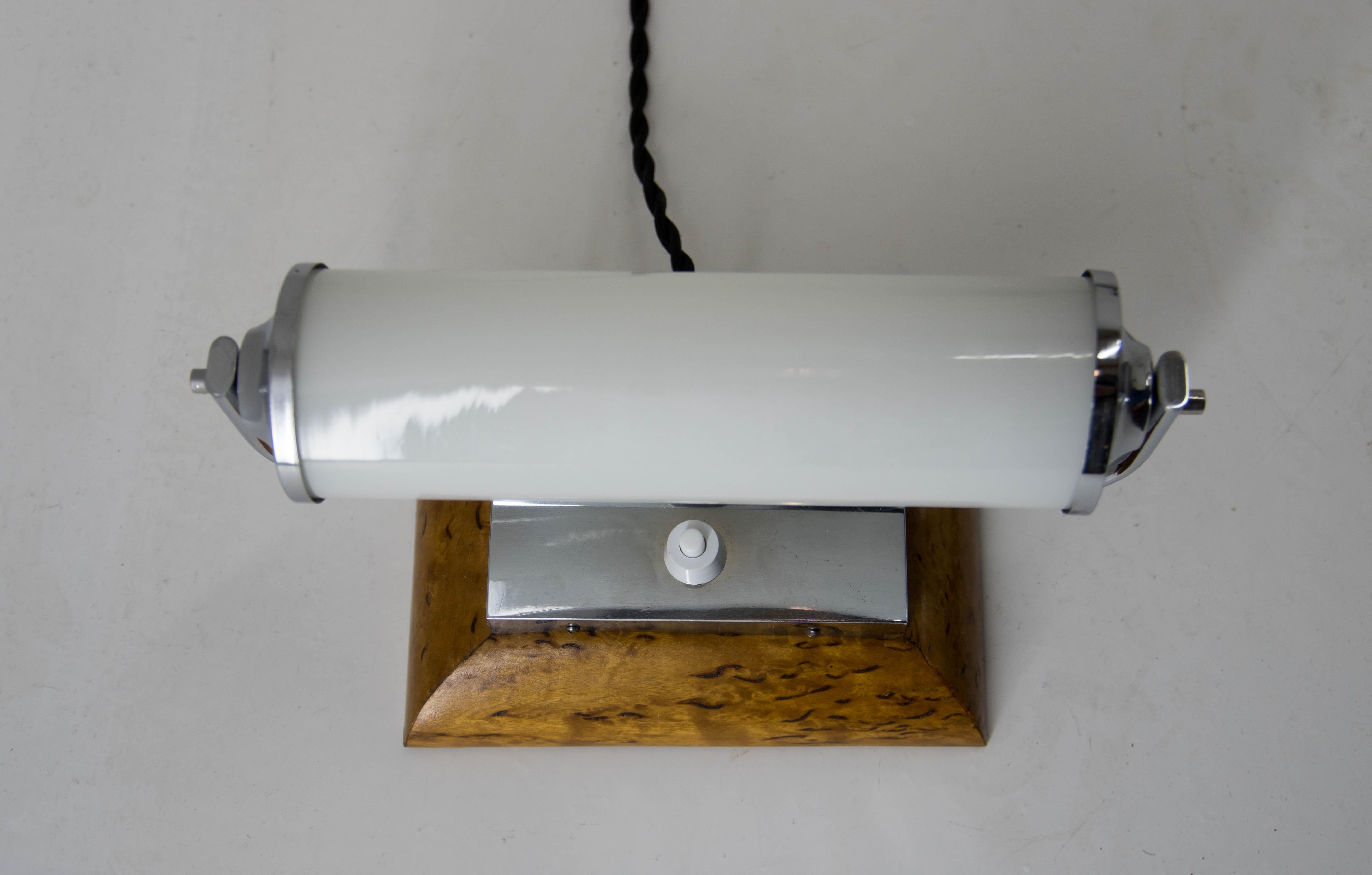 Bauhaus-Tischlampe mit röhrenförmiger Fassung, 1930er Jahre, restauriert im Angebot 3
