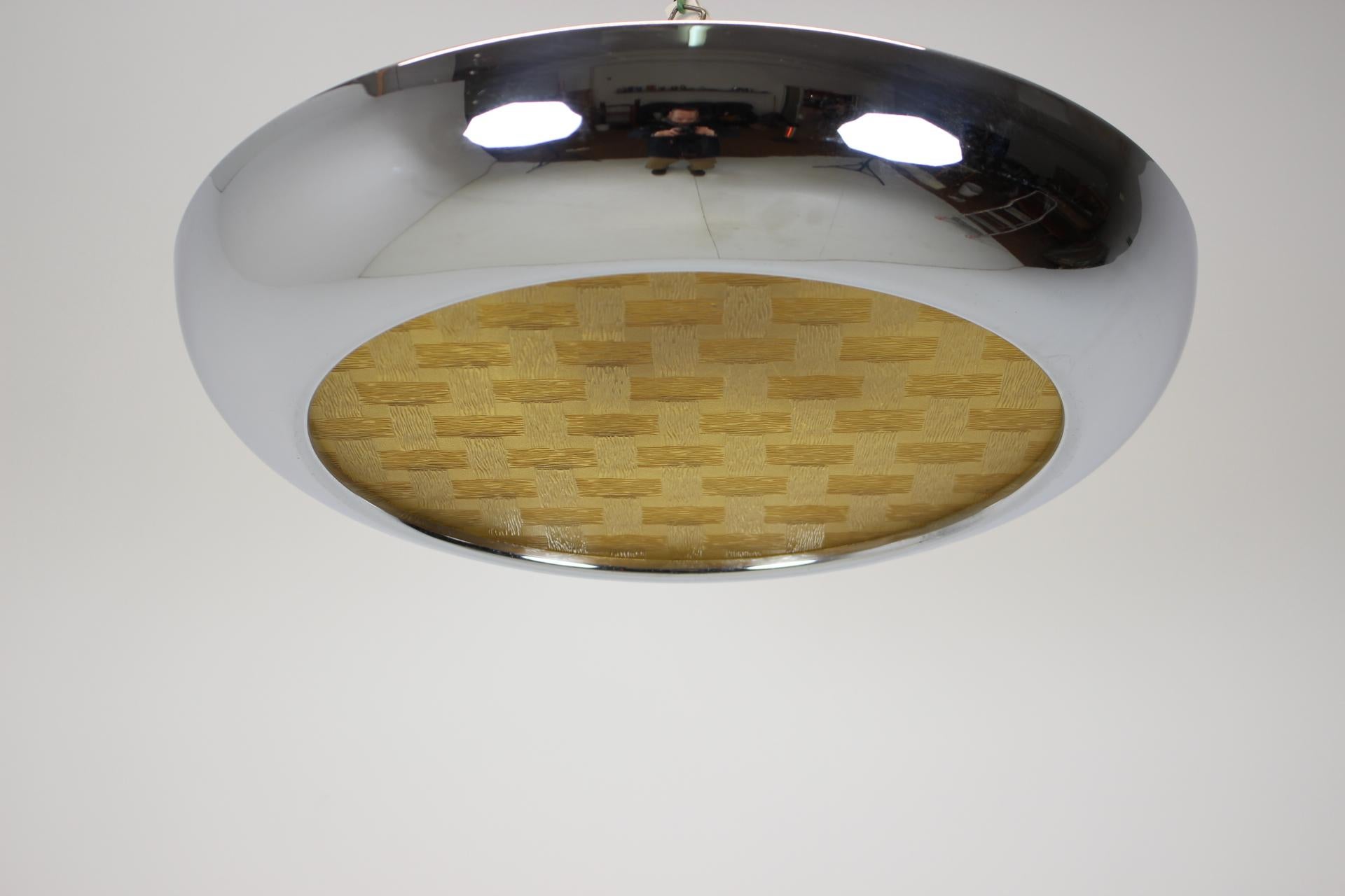 Bauhaus UFO Pendant by Josef Hurka for Napako, 1940's In Good Condition For Sale In Praha, CZ
