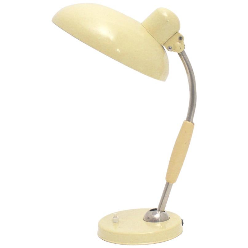 Lampe de bureau Bauhaus vintage en bois et métal blanc cassé TL 322 Christian Dell, 1933 en vente