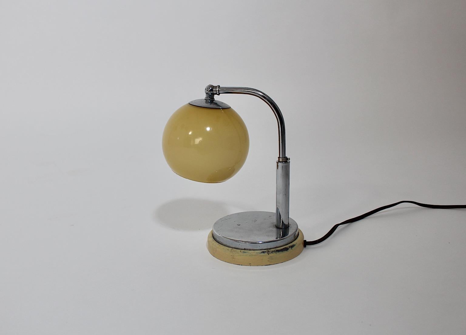 Bauhaus Vintage-Tischlampe, Nachttischlampe Marianne Brandt für Ruppelwerke, 1920er Jahre  im Angebot 4
