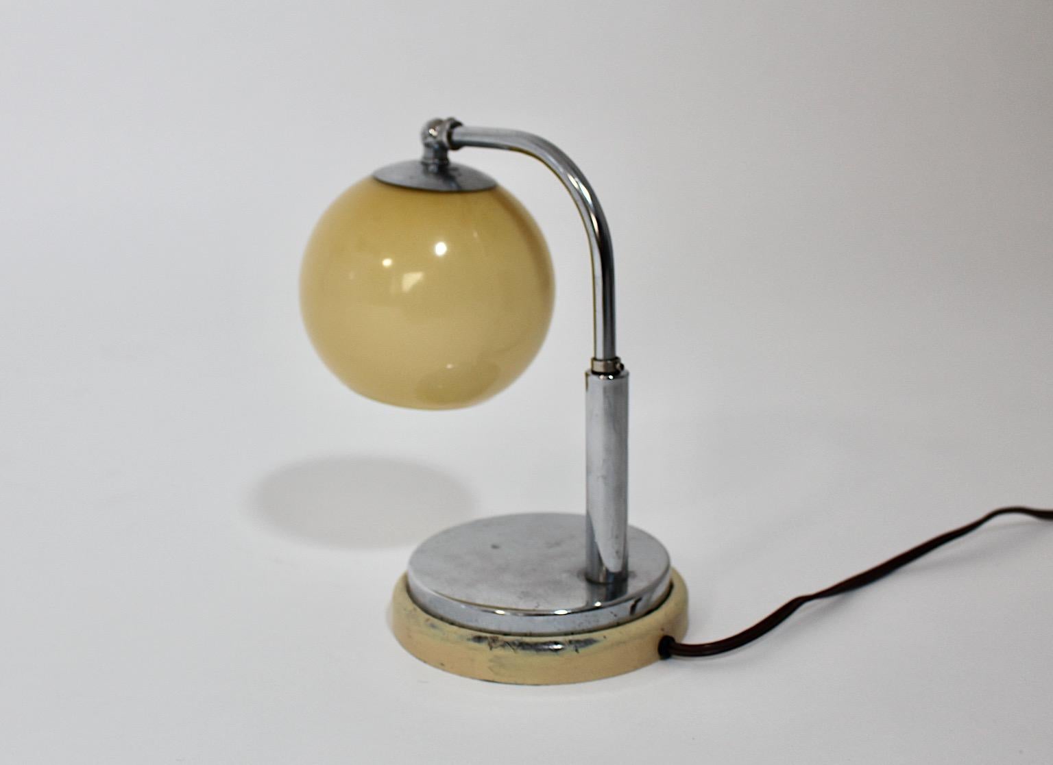 Bauhaus Vintage-Tischlampe, Nachttischlampe Marianne Brandt für Ruppelwerke, 1920er Jahre  im Angebot 5