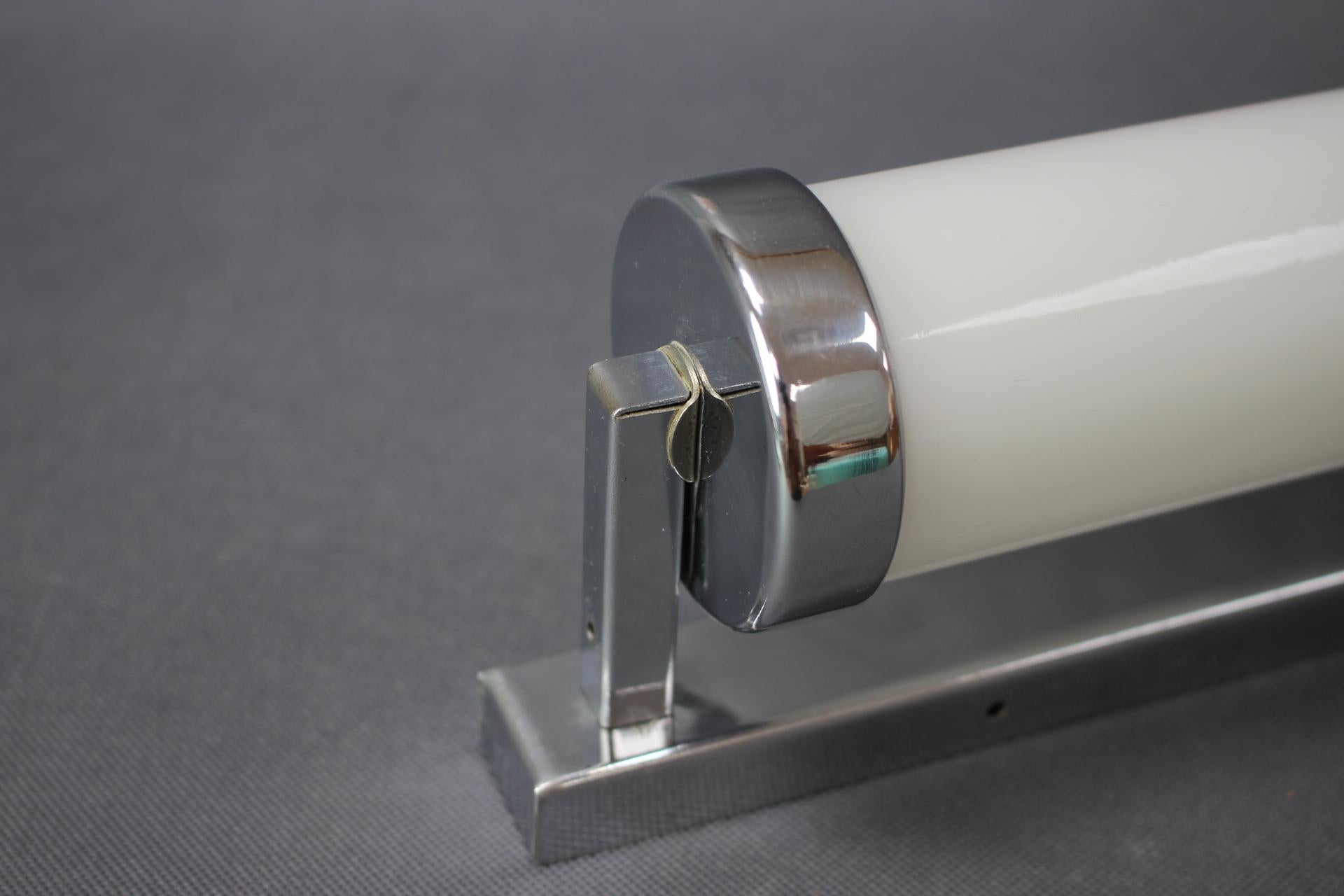 Bauhaus Wall Light by Napako, Czechoslovakia, 1930s en venta 1