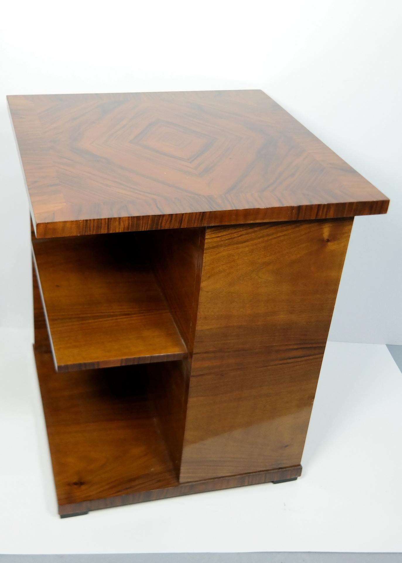 Hungarian Bauhaus Walnut Veneered Side Table in Style of L. Kozma, 1930s