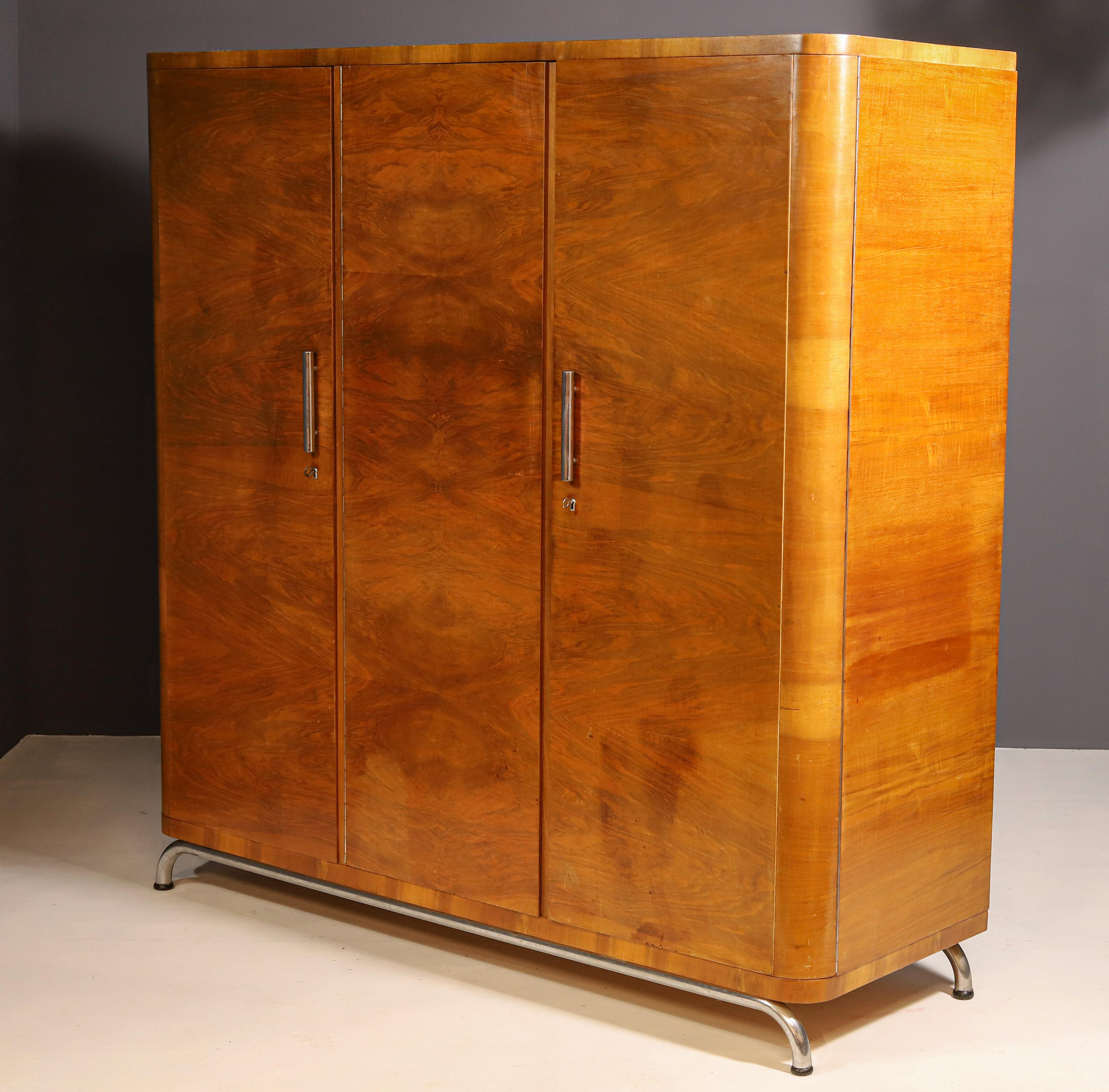 Armadio Bauhaus di Robert Slezák, 1930, Bohemia in vendita 10
