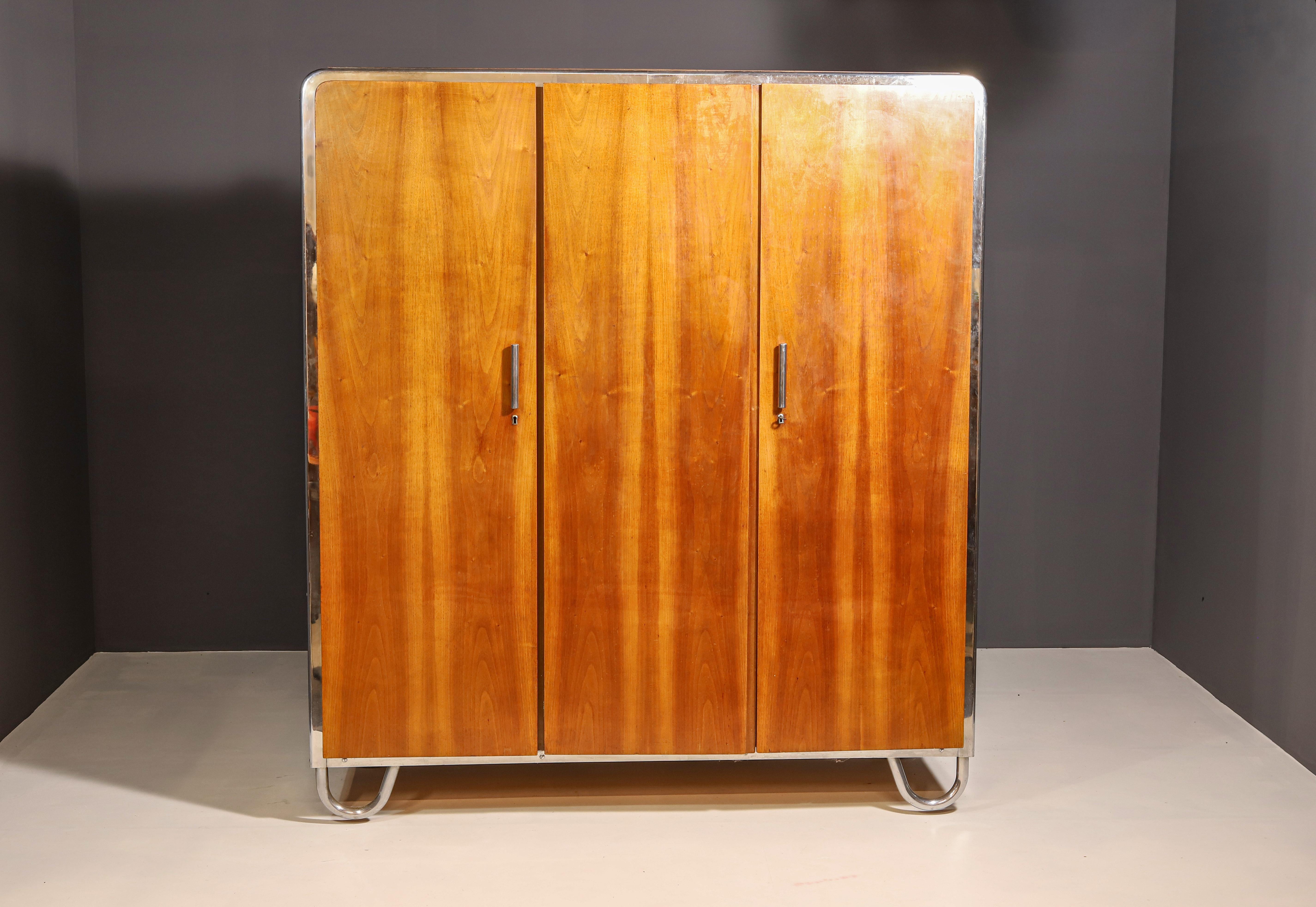 Ceco Armadio Bauhaus di Robert Slezák, 1930, Bohemia in vendita