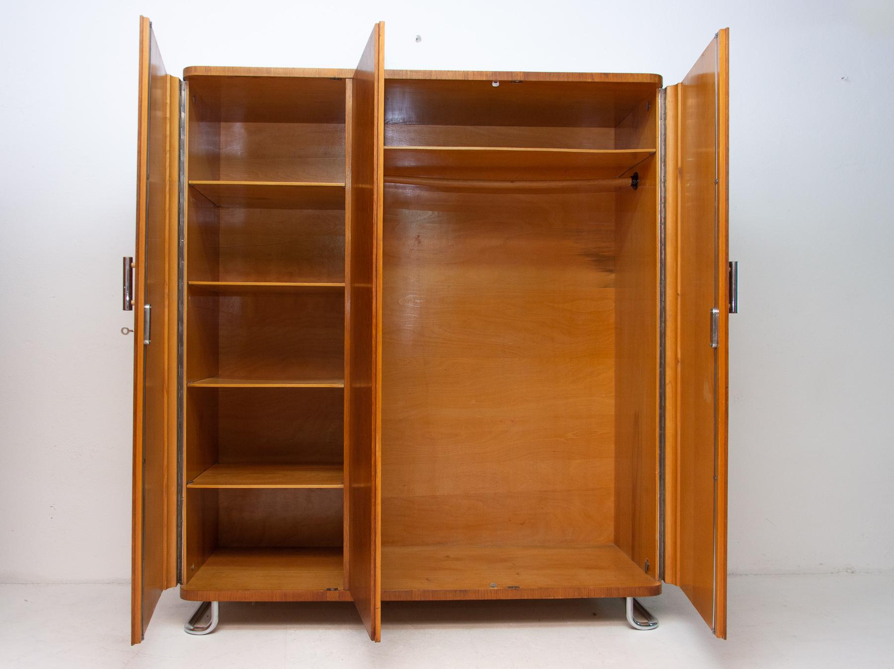 Mid-20th Century Bauhaus Wardrobe by Vichr & Spol, 1930s, Bohemia