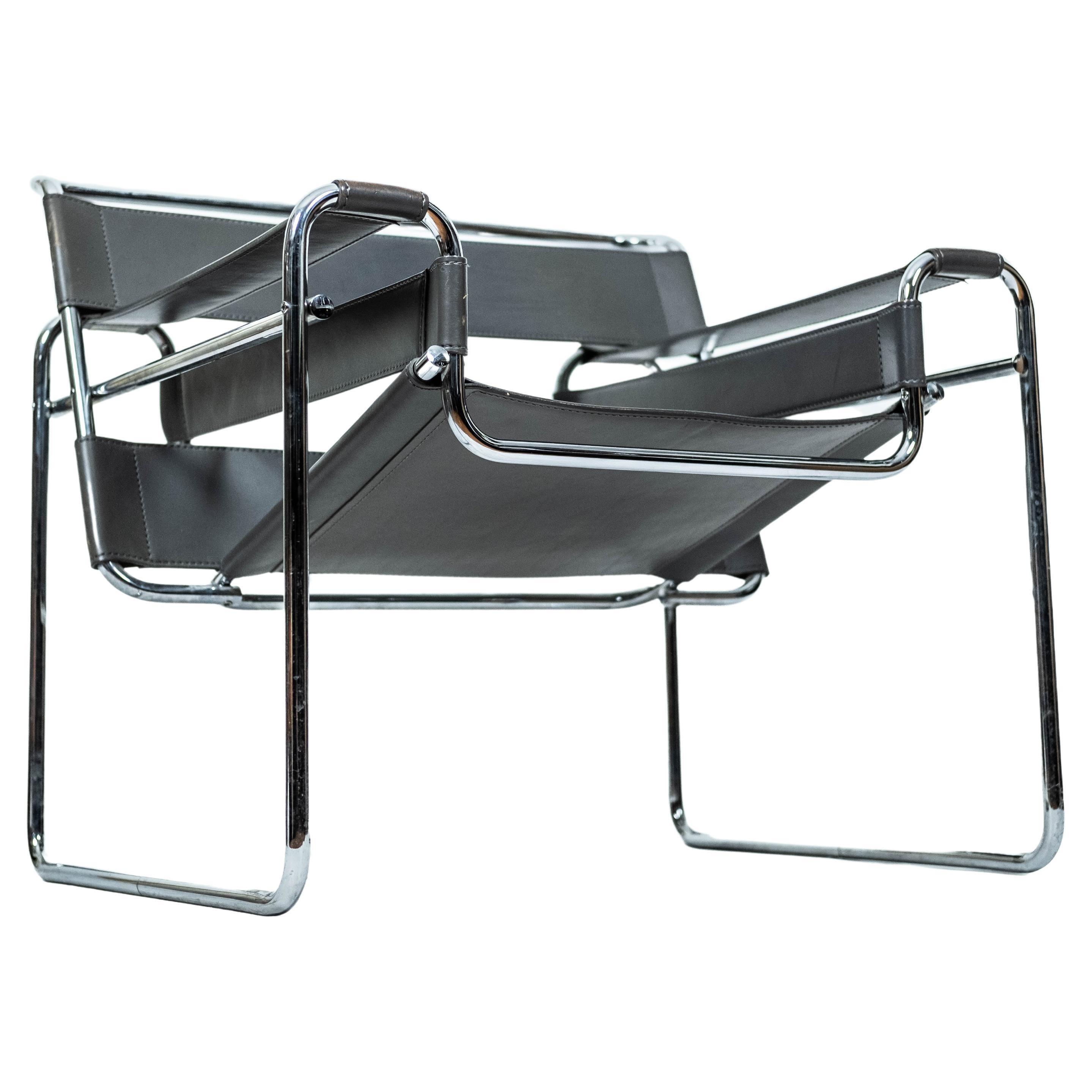 Bauhaus Wassily Chair ("B3") from Marcel Breuer, by Gavina (Italy, 1970) For Sale
