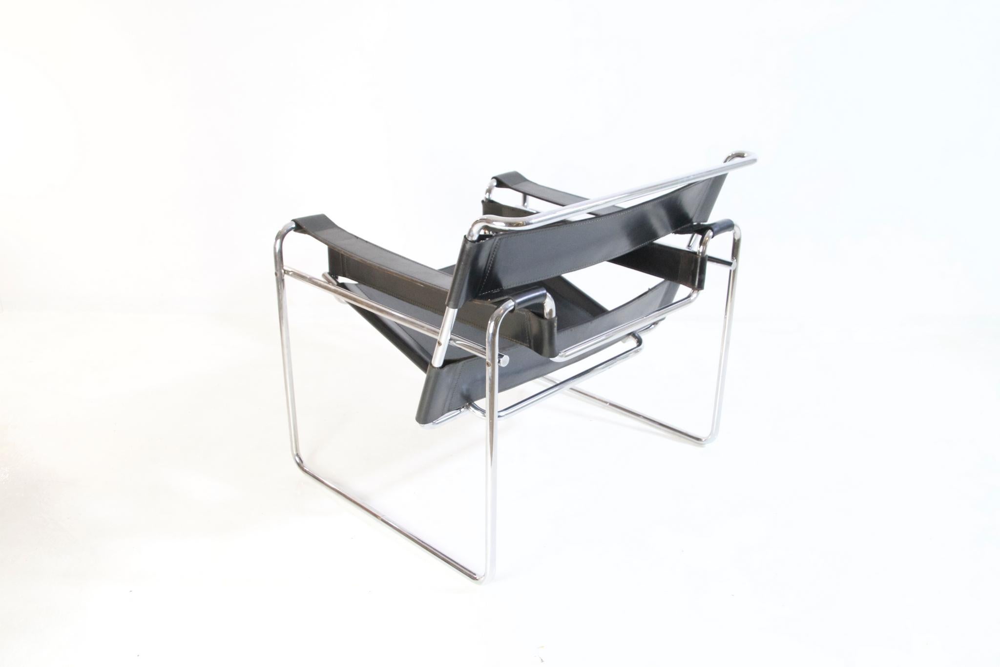 Bauhaus Wassily Chair by Marcel Breuer for Knoll International 3