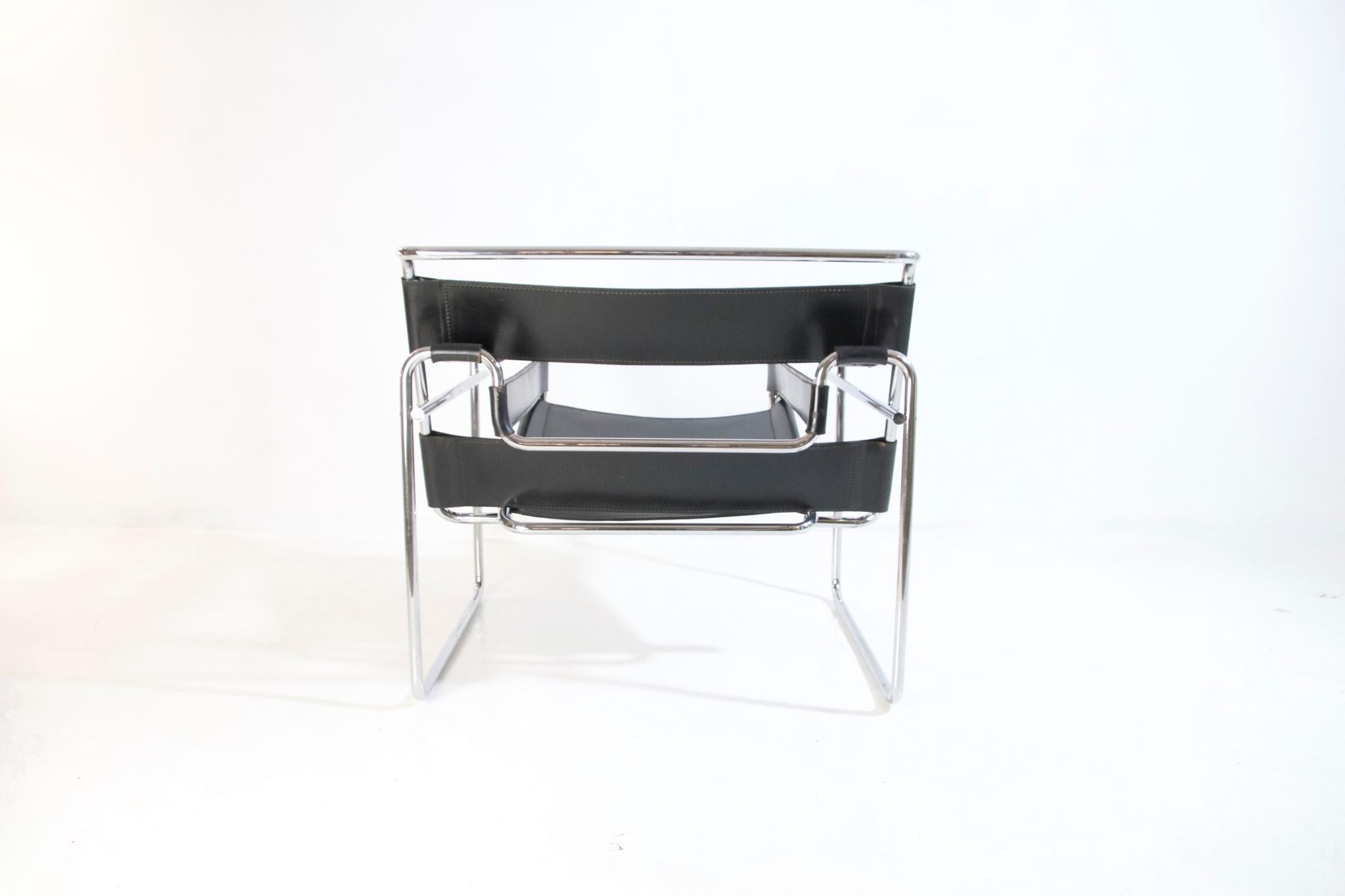 Bauhaus Wassily Chair by Marcel Breuer for Knoll International 4