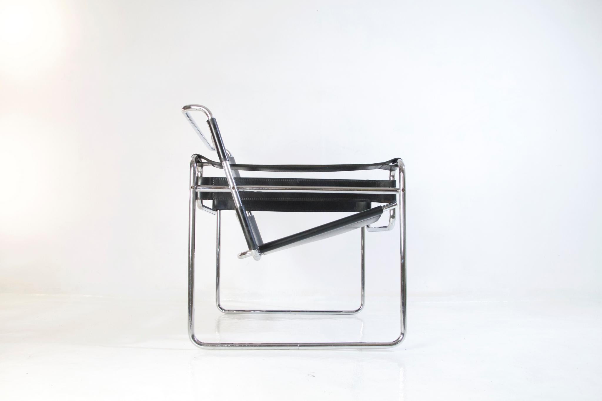 Bauhaus Wassily Chair by Marcel Breuer for Knoll International 6