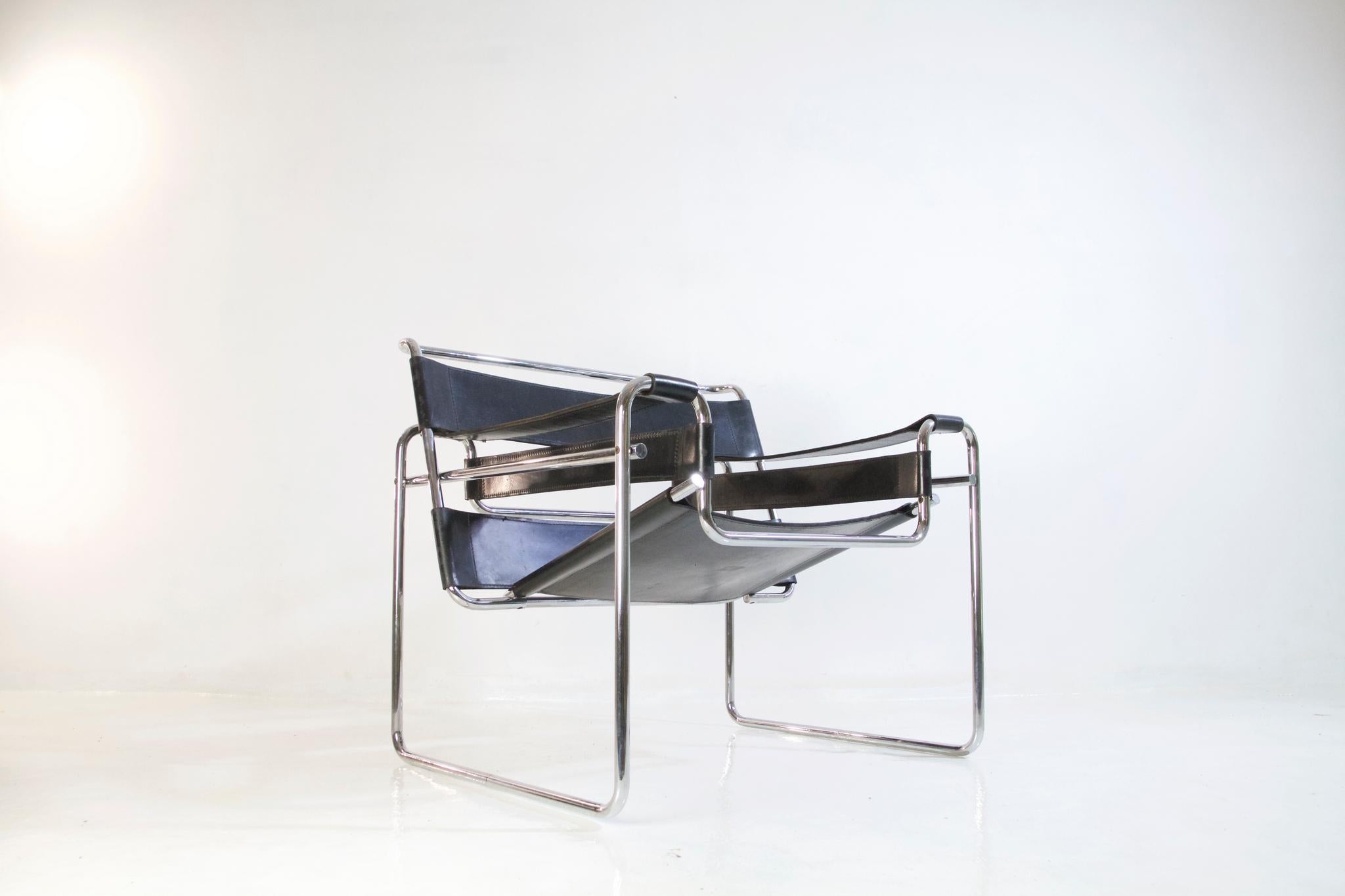 Bauhaus Wassily Chair by Marcel Breuer for Knoll International at 1stDibs