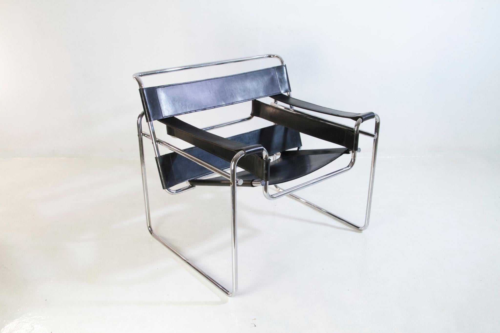 Bauhaus Wassily Chair by Marcel Breuer for Knoll International 8