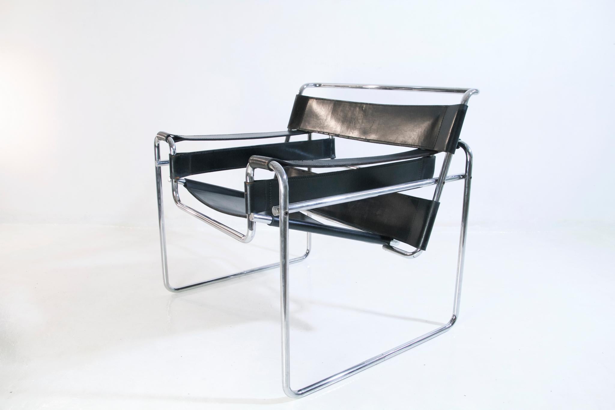 20th Century Bauhaus Wassily Chair by Marcel Breuer for Knoll International