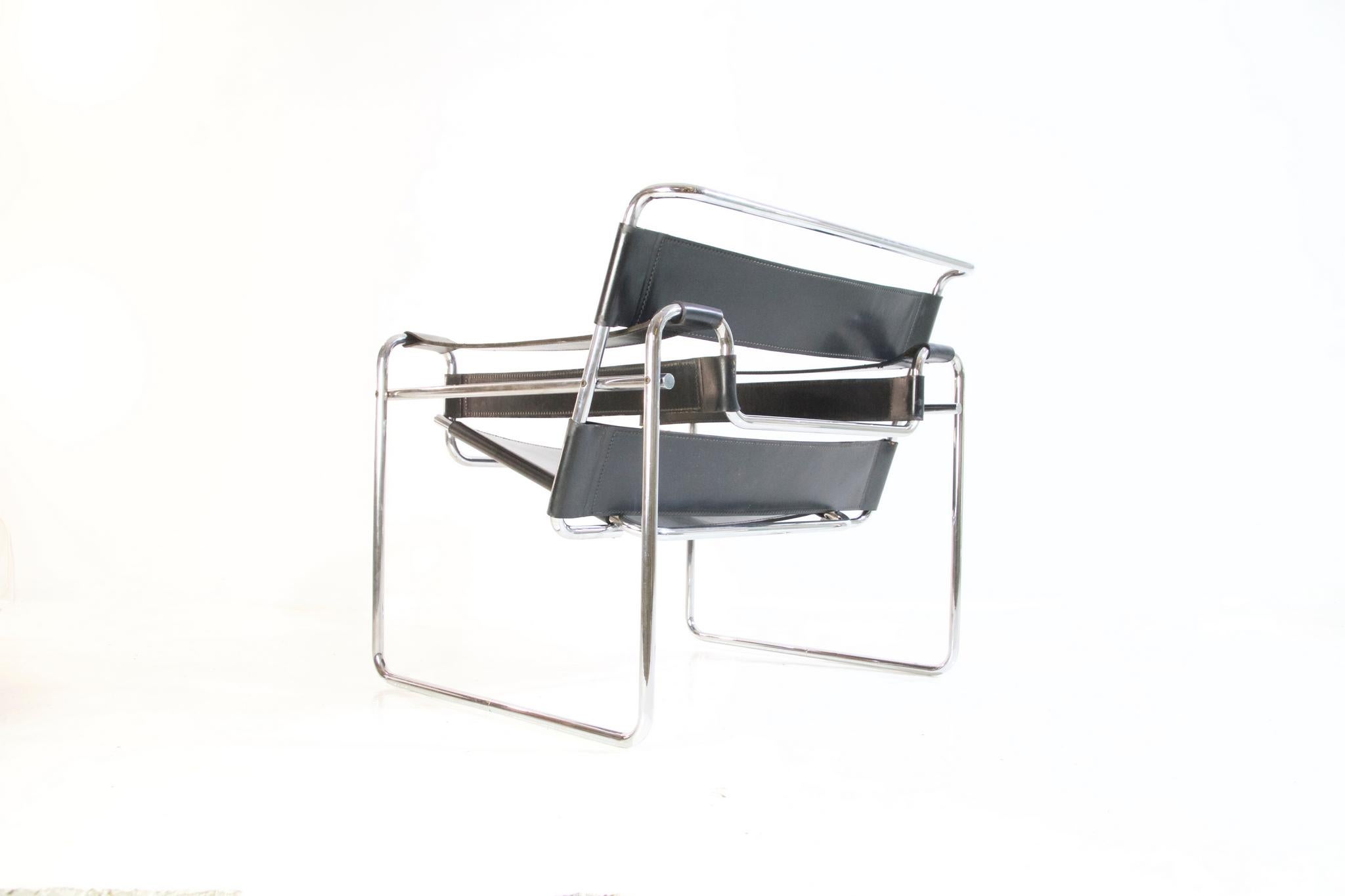 Bauhaus Wassily Chair by Marcel Breuer for Knoll International 2