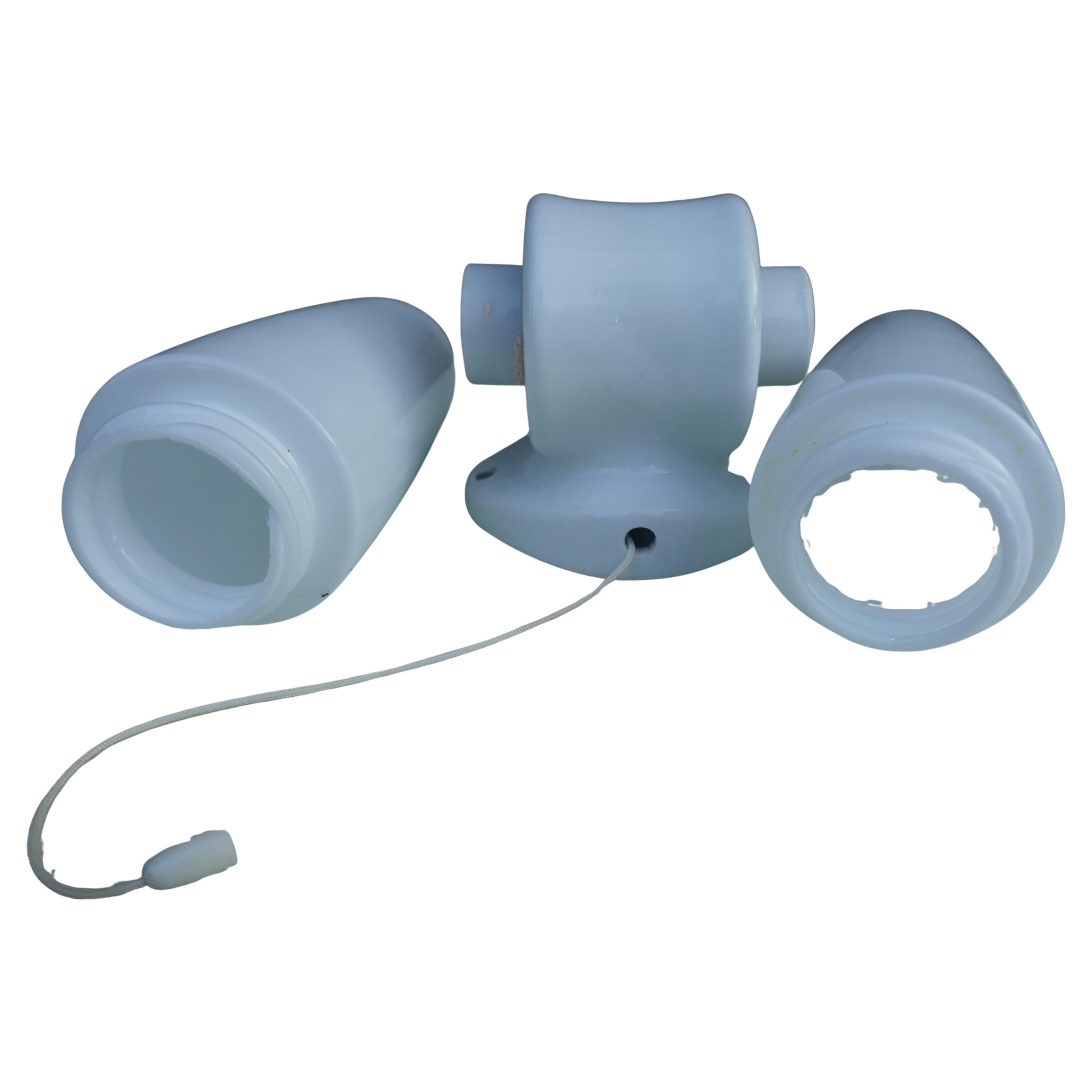 Bauhaus white double wall lamp attributed to Wilhelm Wagenfeld by Linder Germany For Sale 3