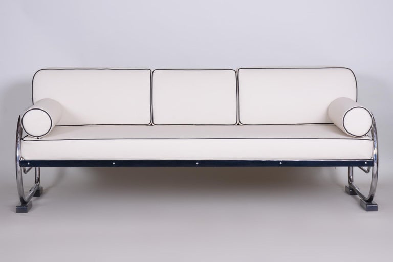 Czech Bauhaus White Tubular Chrome Sofa by Robert Slezák, Design by Thonet, 1930s For Sale