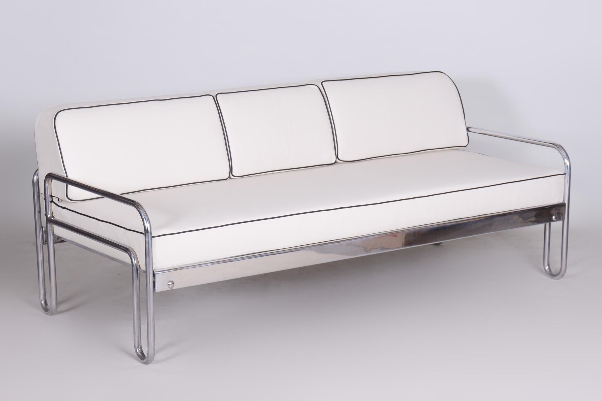 Czech Bauhaus White Tubular Chrome Sofa by Robert Slezák, Design by Thonet, 1930s