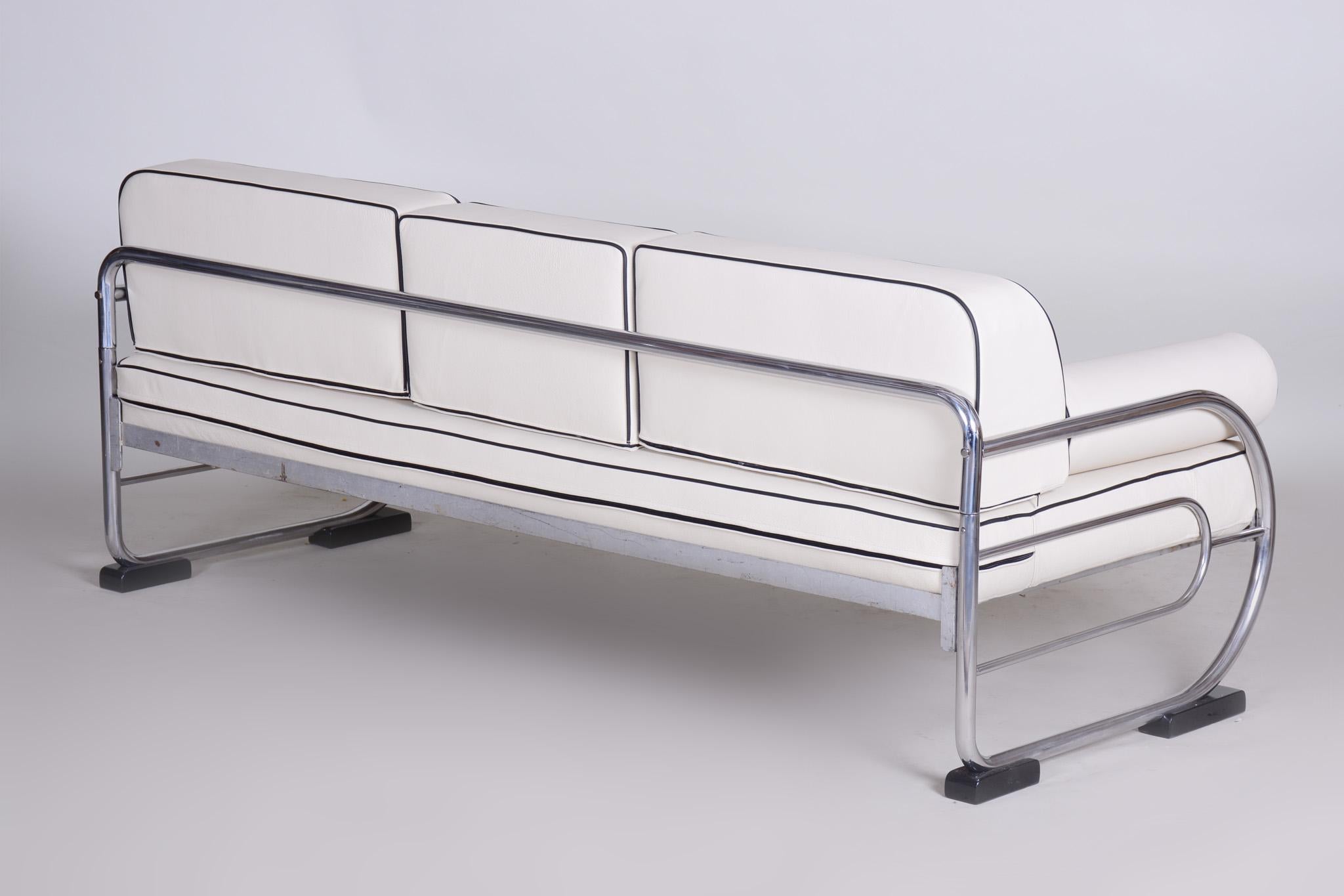 20th Century Bauhaus White Tubular Chrome Sofa by Robert Slezák, Design by Thonet, 1930s For Sale
