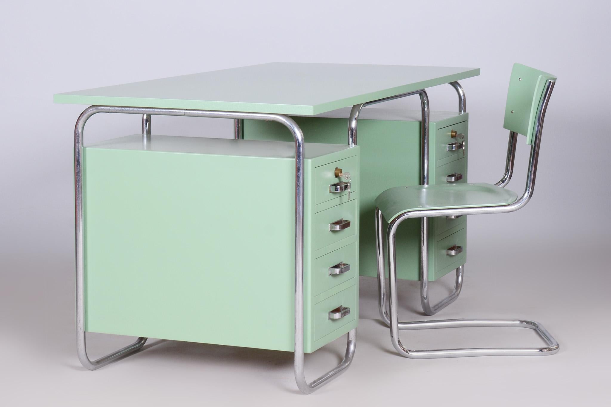 Schreibtisch und Stuhl im Bauhaus-Stil, Thonet, verchromter Stahl, Tschechien, 1930er Jahre im Angebot 6