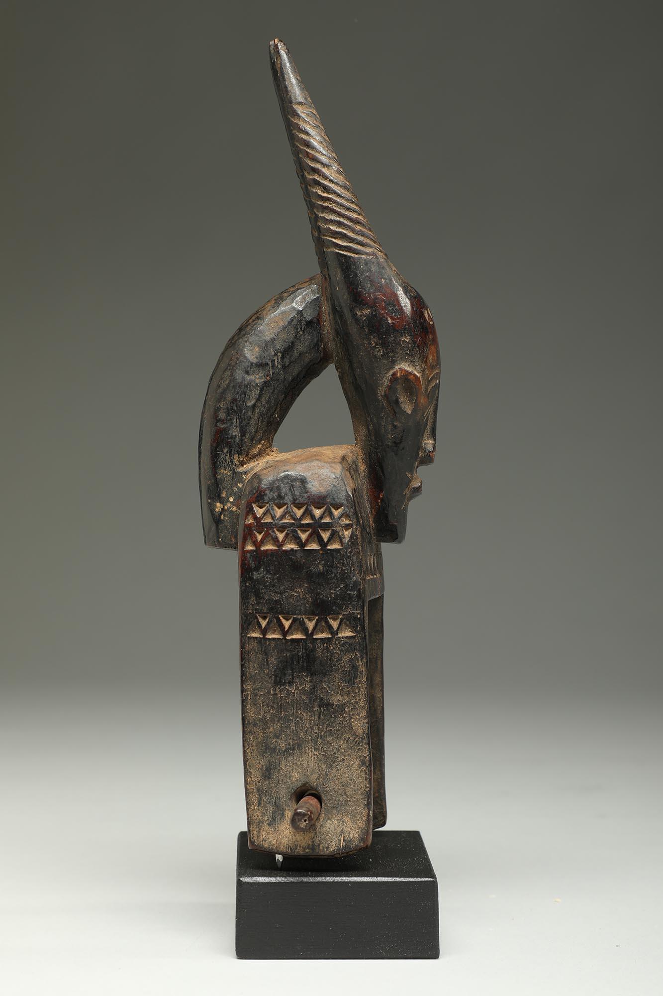 Baule Antílope Humano Madera Vieja Telar de lizos Polea Costa de Marfil África Tribal en venta