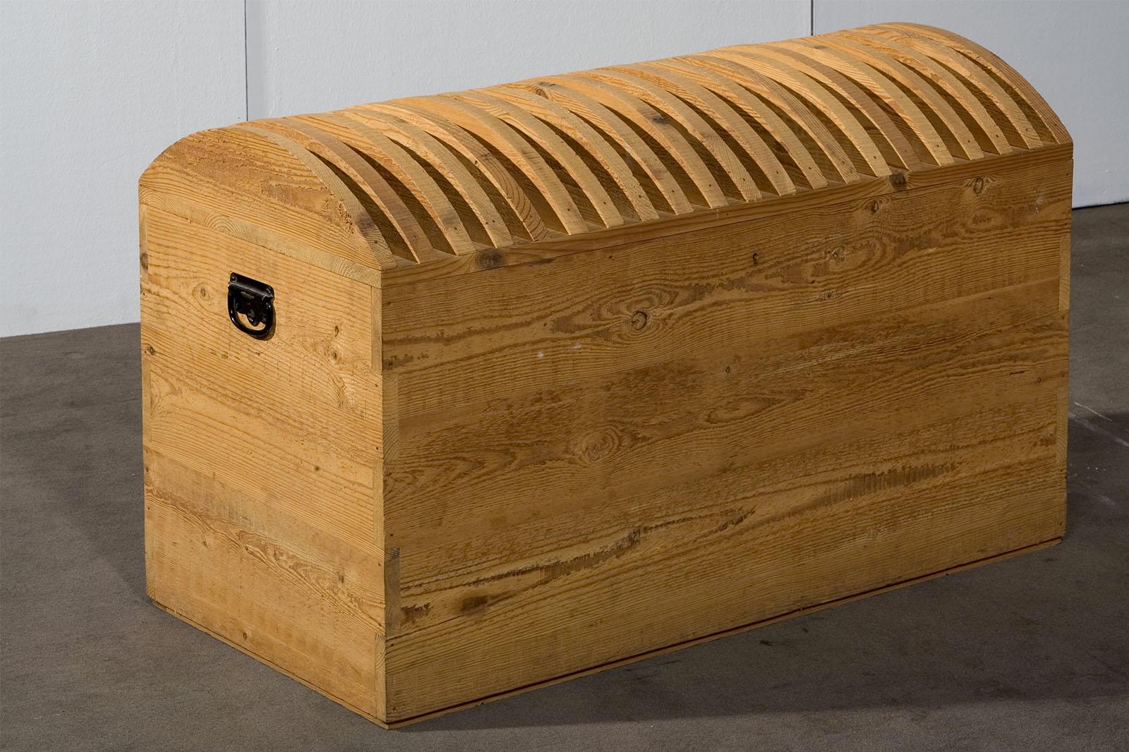 Baule Asso di Fiori Annabella de Mario Ceroli para Poltronova Late 20th Century en venta
