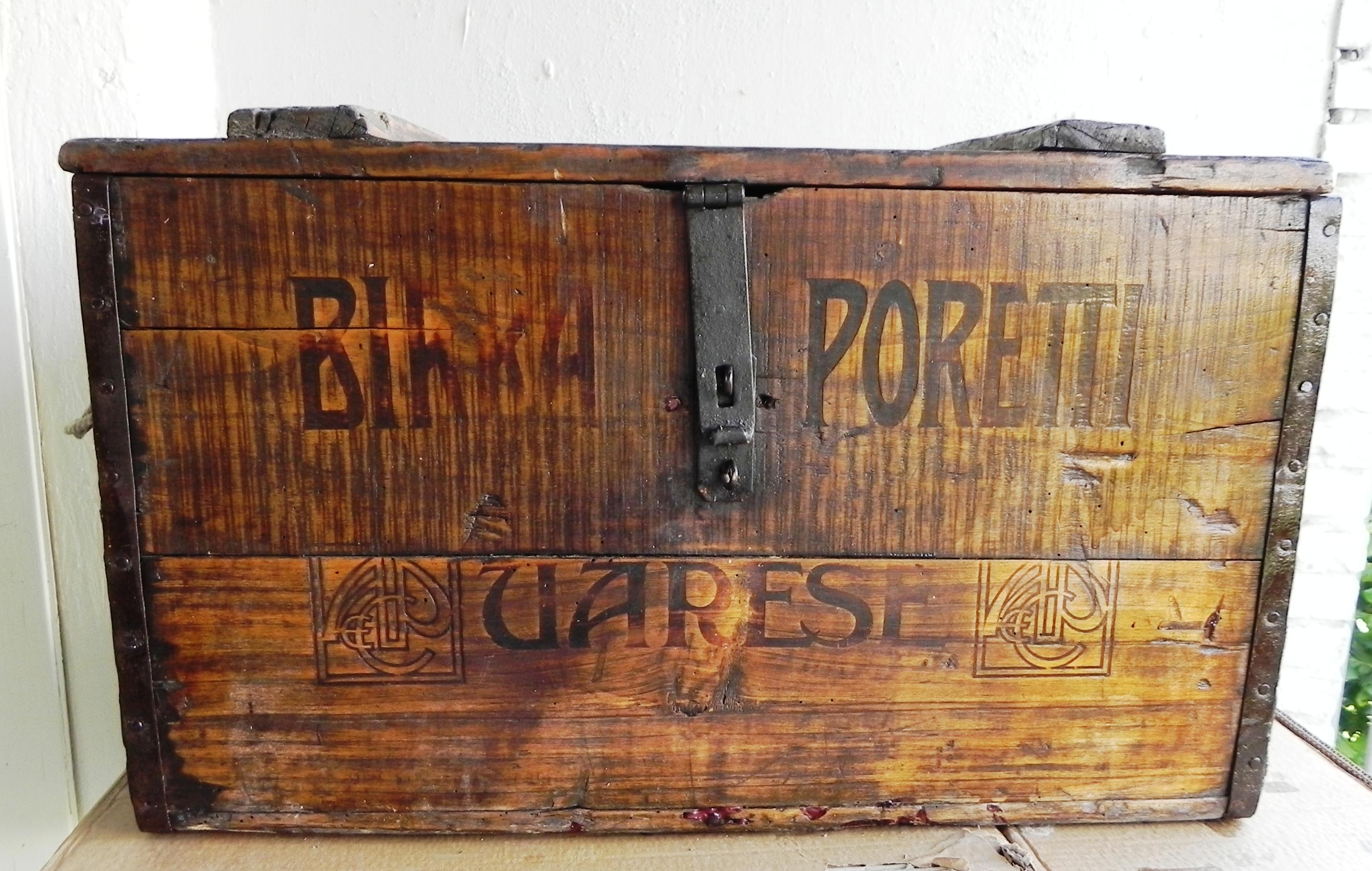 baúl de cerveza Poretti, 1912 en venta 3