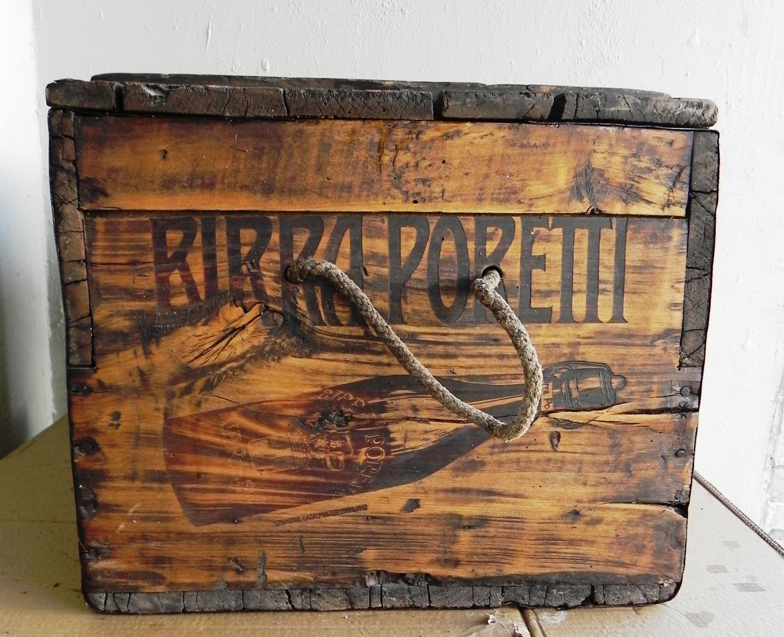 baúl de cerveza Poretti, 1912 en venta 5